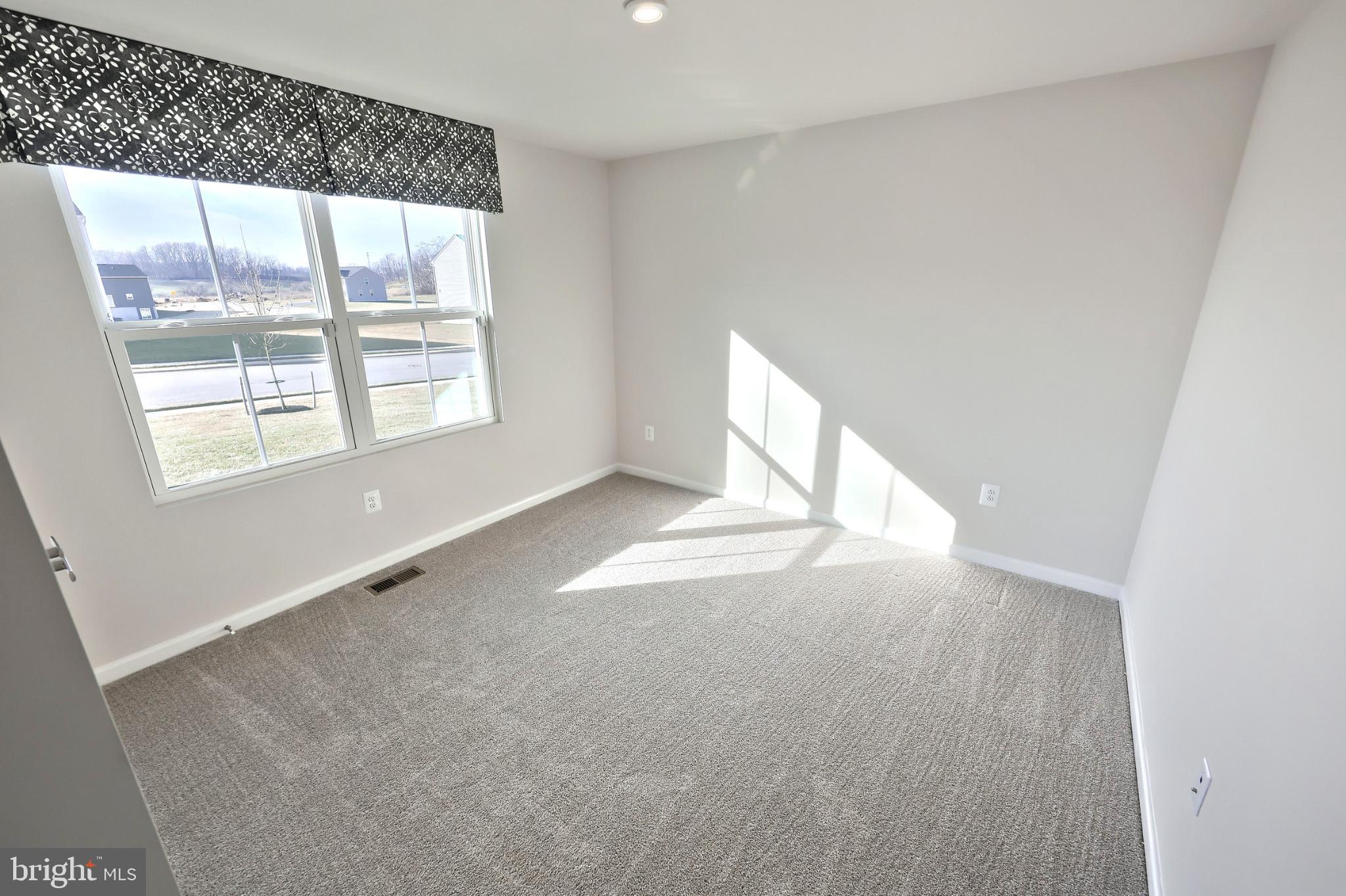 SUMMERFIELD - Residential