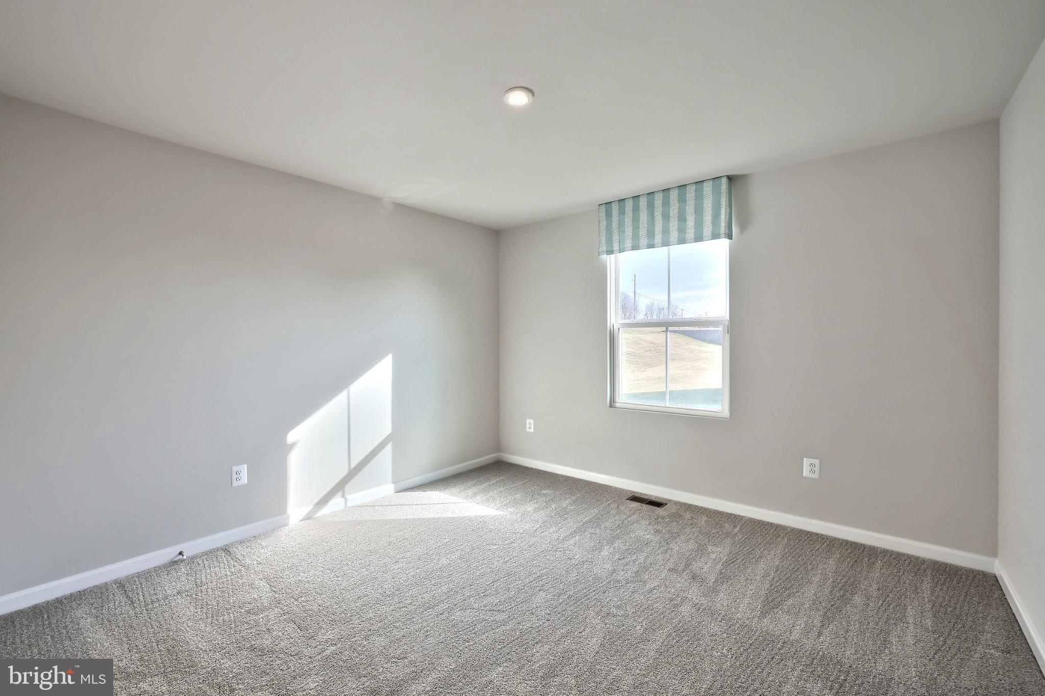 SUMMERFIELD - Residential