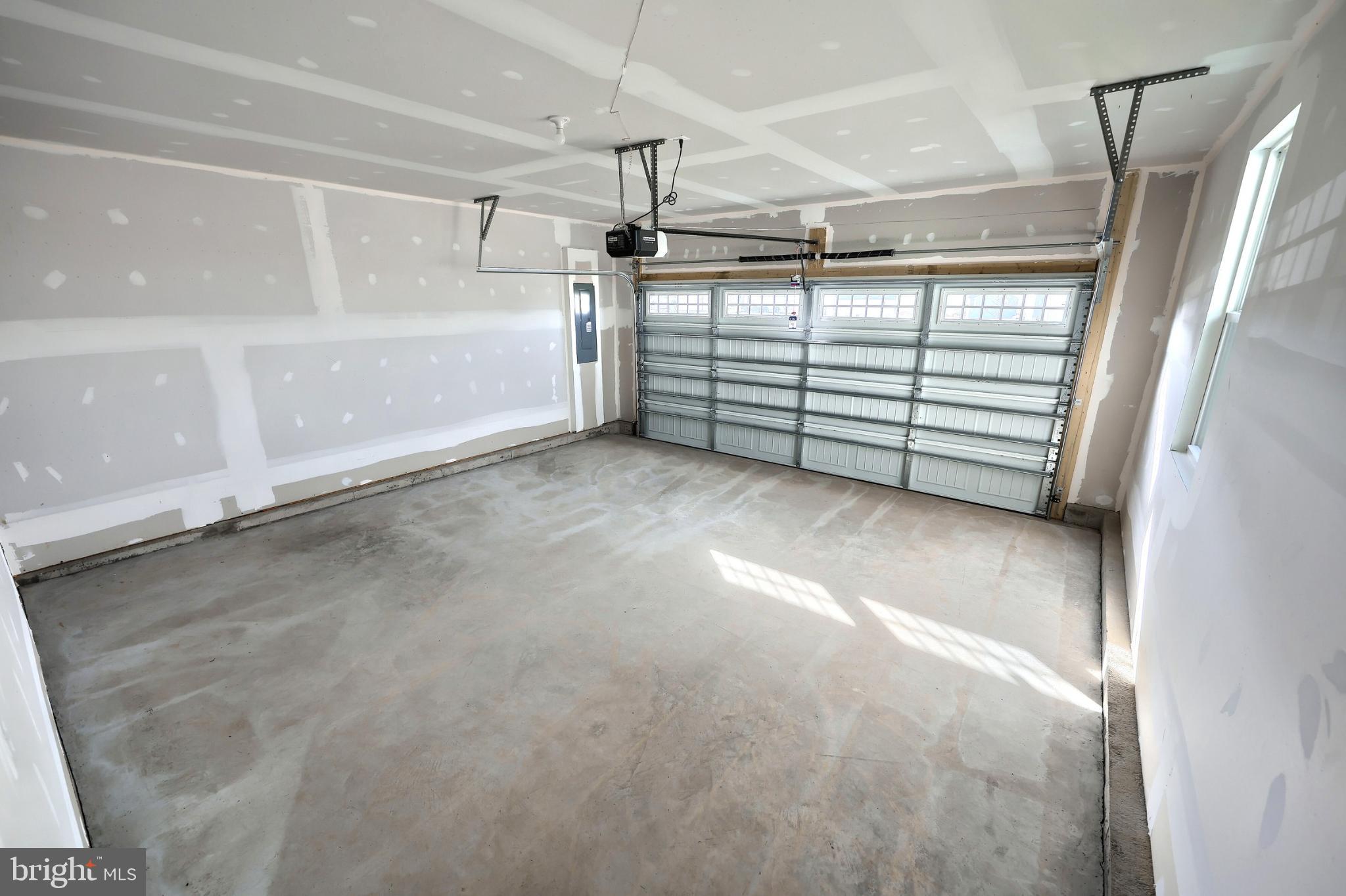 SUMMERFIELD - Residential