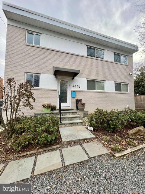 Homes For Sale - 4118 18th Road<br/> Arlington County, ARLINGTON, VA 22207