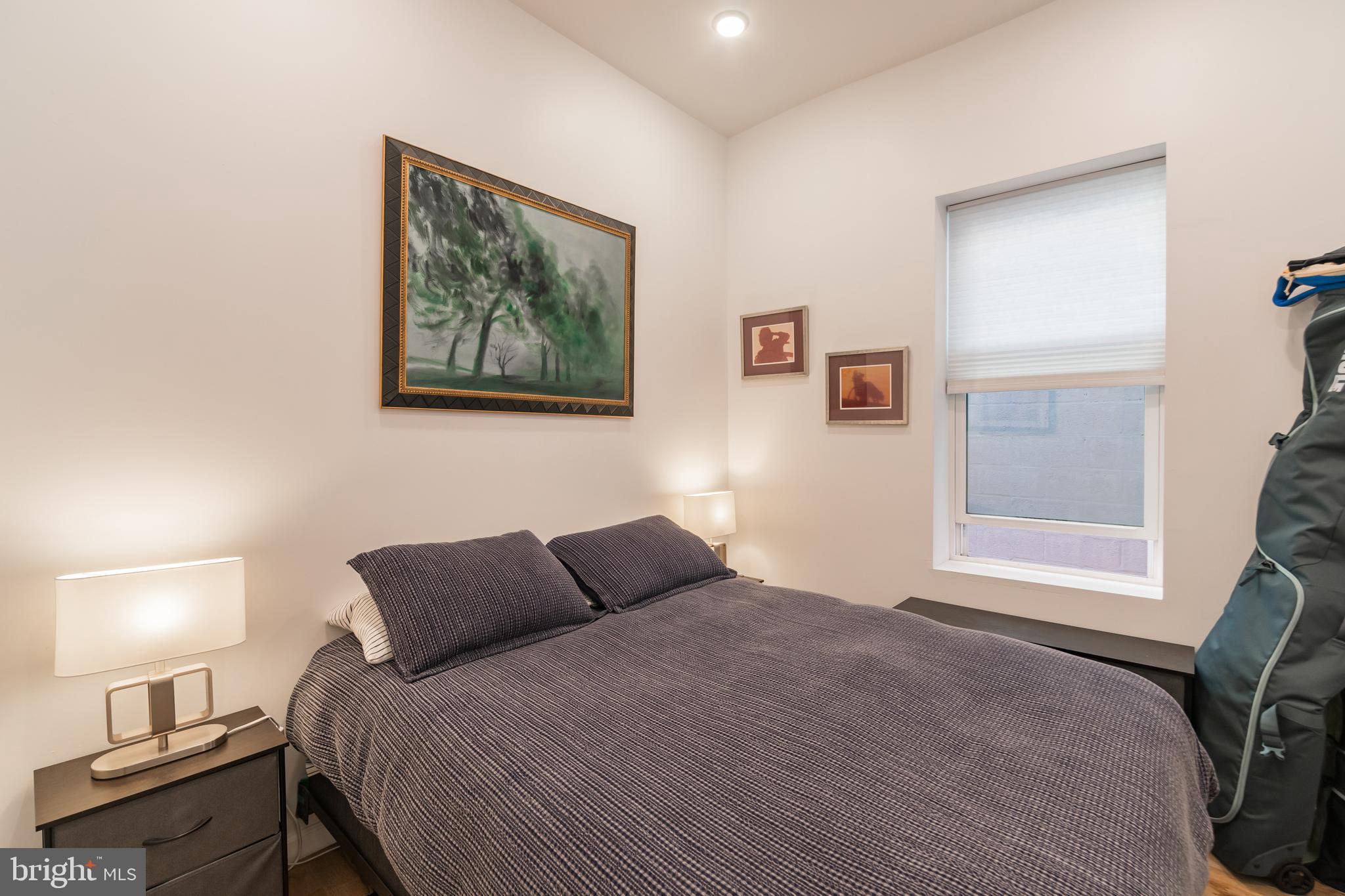 QUEEN VILLAGE - Residential Lease