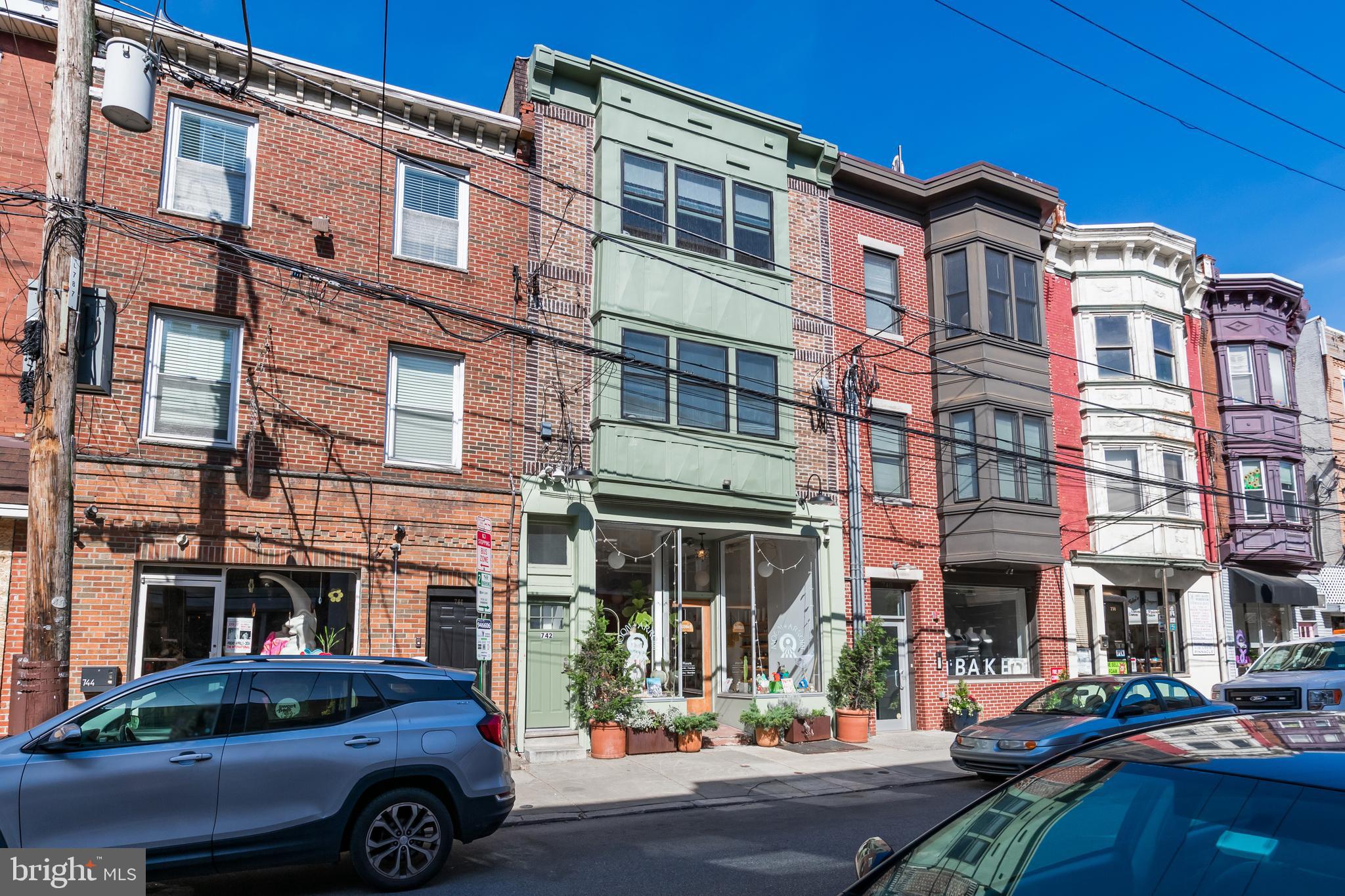 QUEEN VILLAGE - Residential Lease
