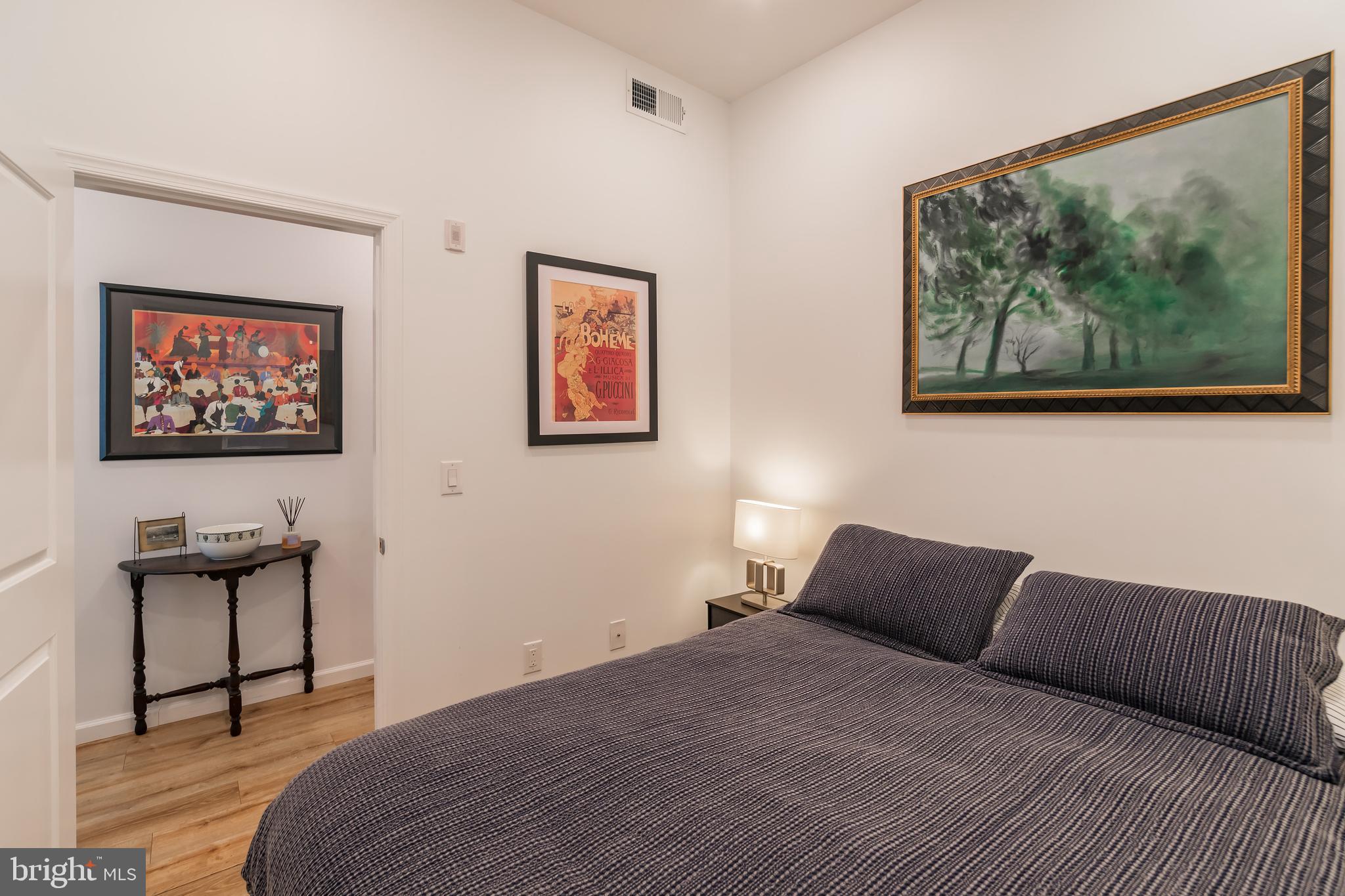 QUEEN VILLAGE - Residential Lease