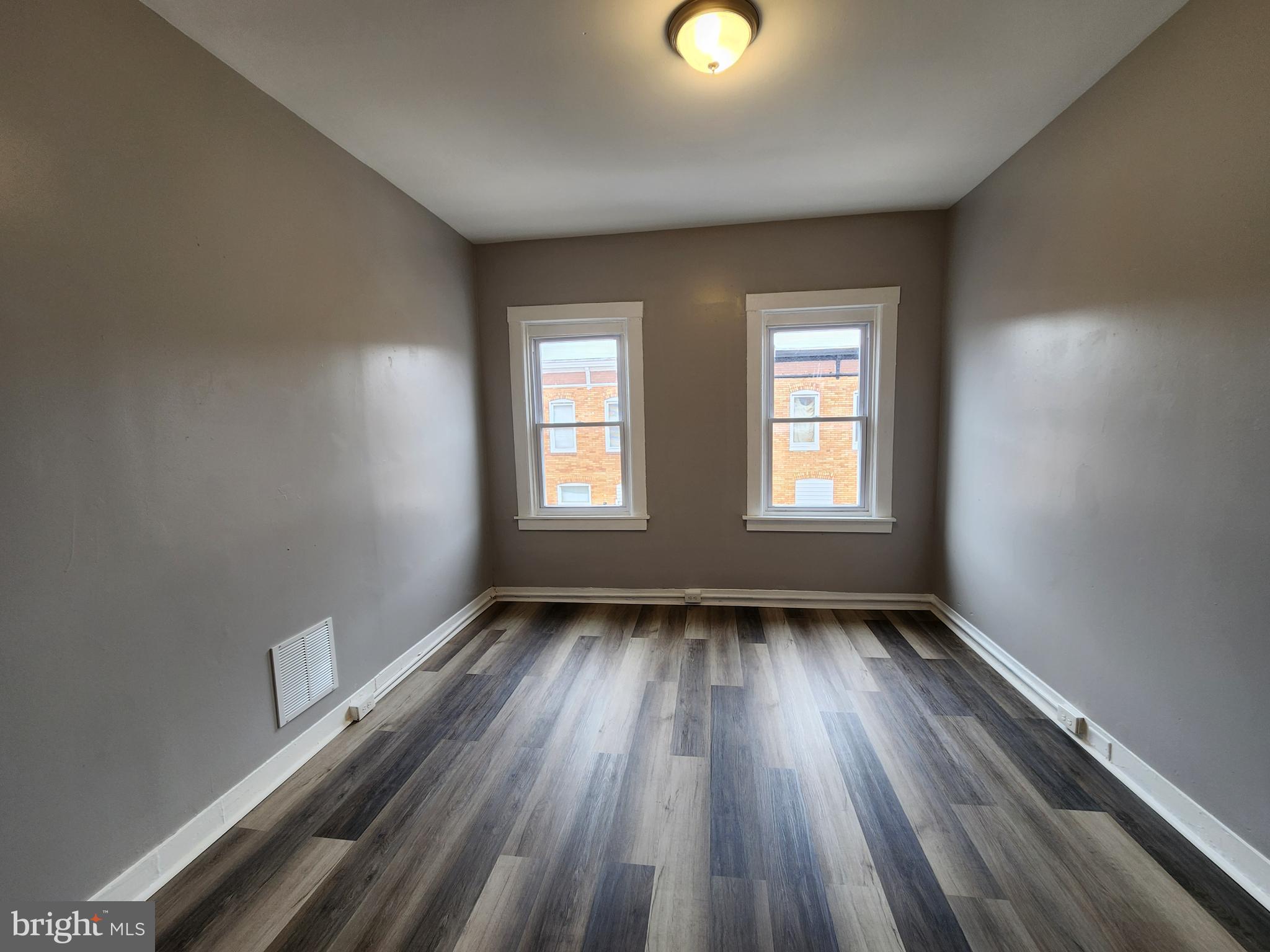 MADISON EASTEND - Residential