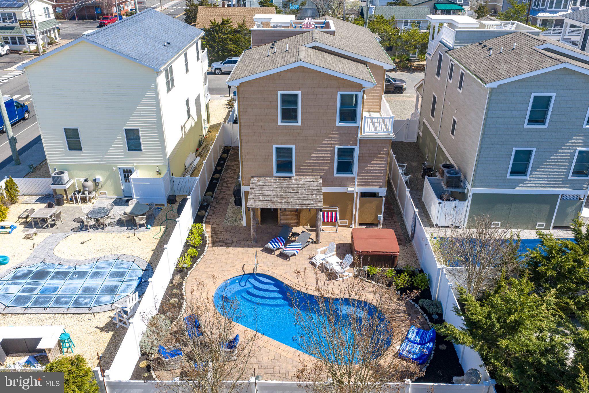 48 S 1ST STREET