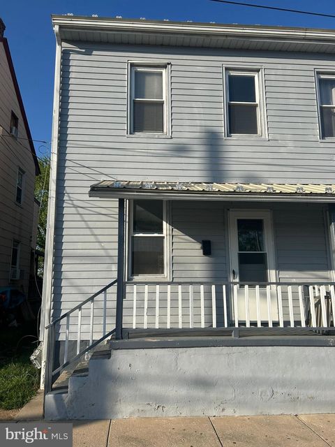 121-123 KEYSTONE AVENUE MIDDLETOWN PA 17057