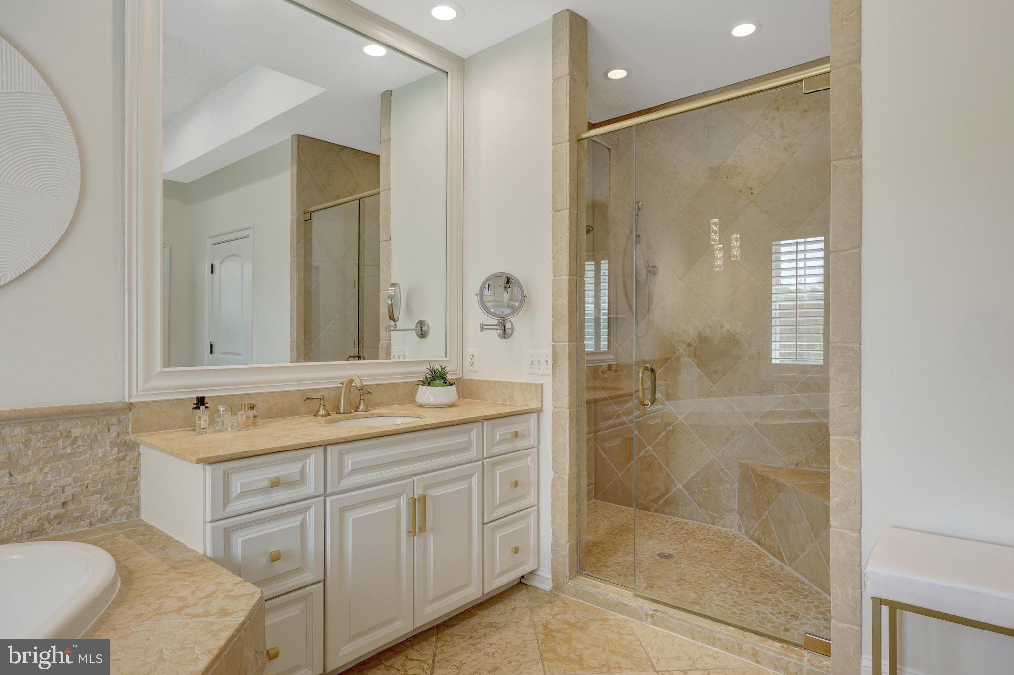 VALE VALLEY FARMS - Residential