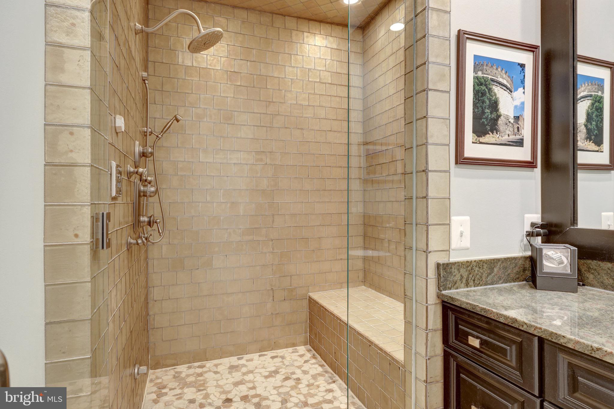 VALE VALLEY FARMS - Residential