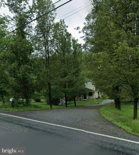 2131 WEISSTOWN ROAD BOYERTOWN PA 19512