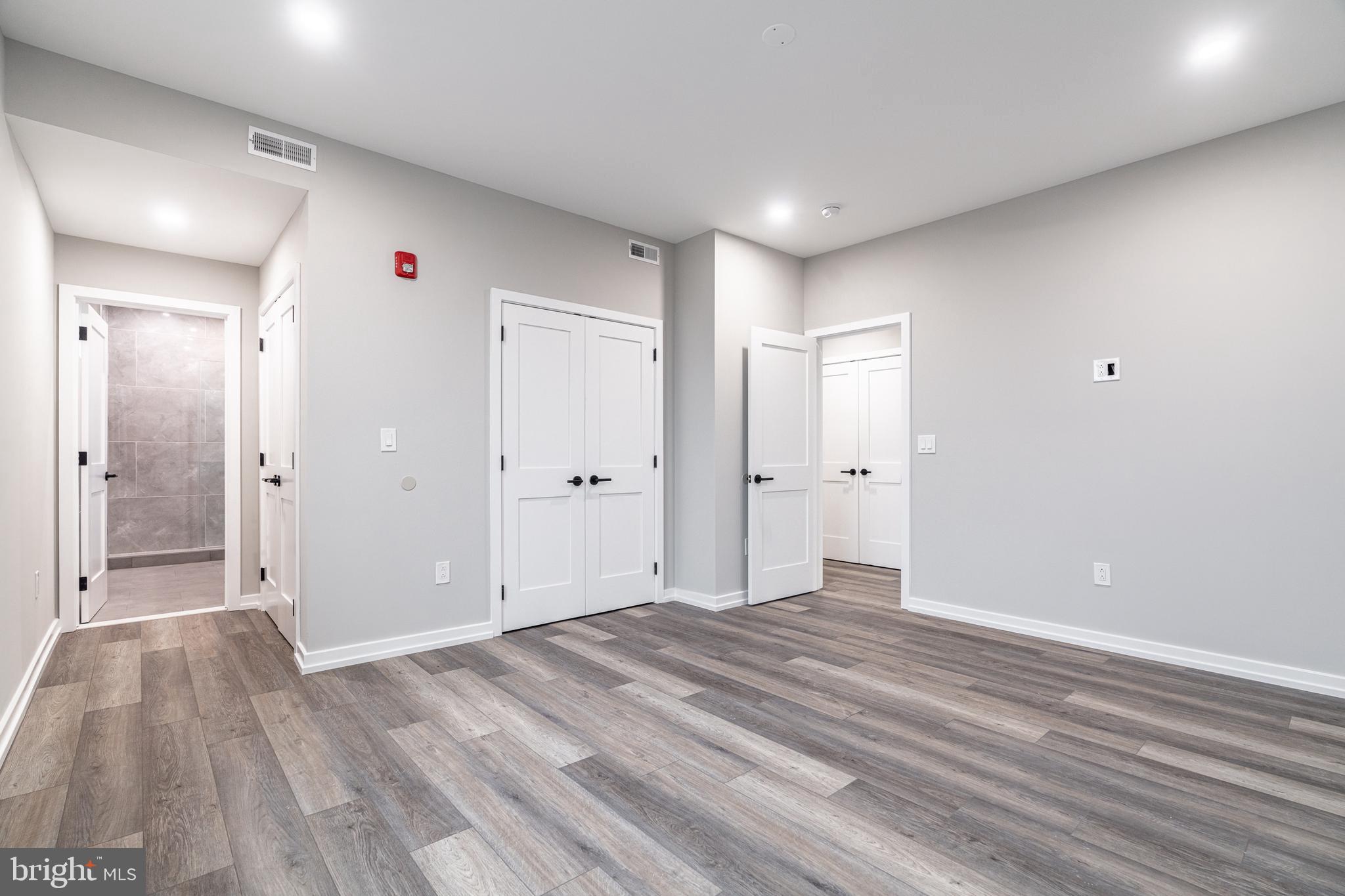 GRADUATE HOSPITAL - Residential Lease