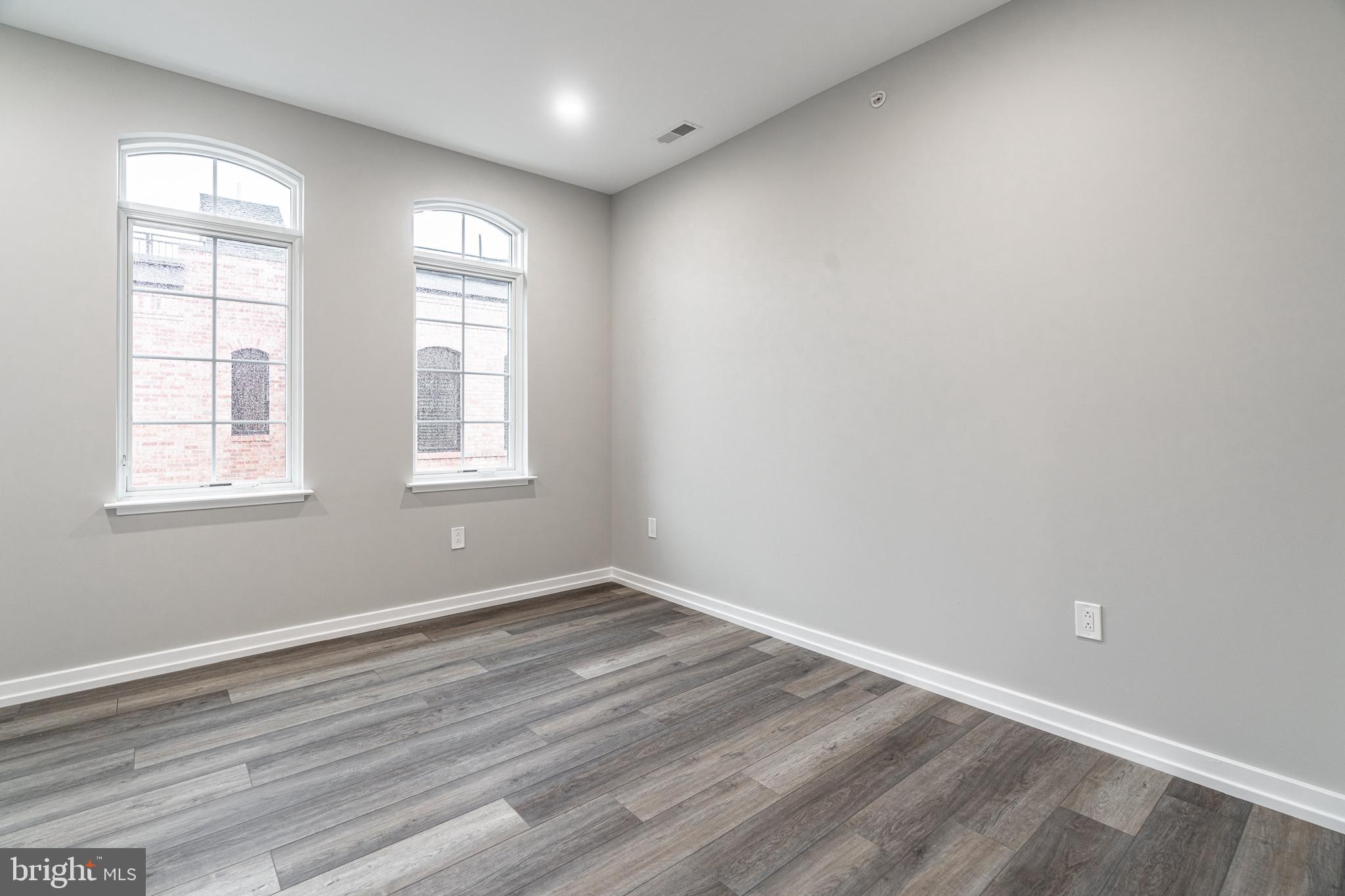 GRADUATE HOSPITAL - Residential Lease