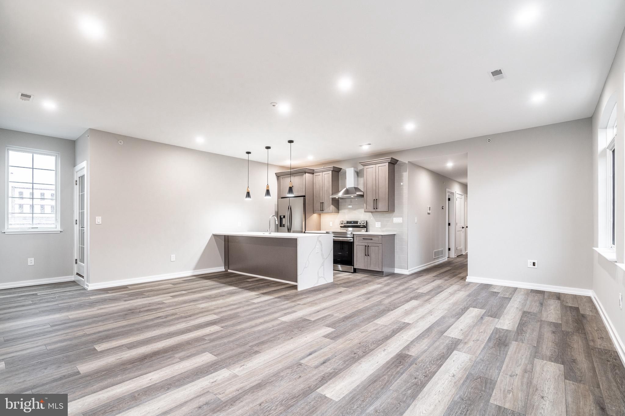 GRADUATE HOSPITAL - Residential Lease