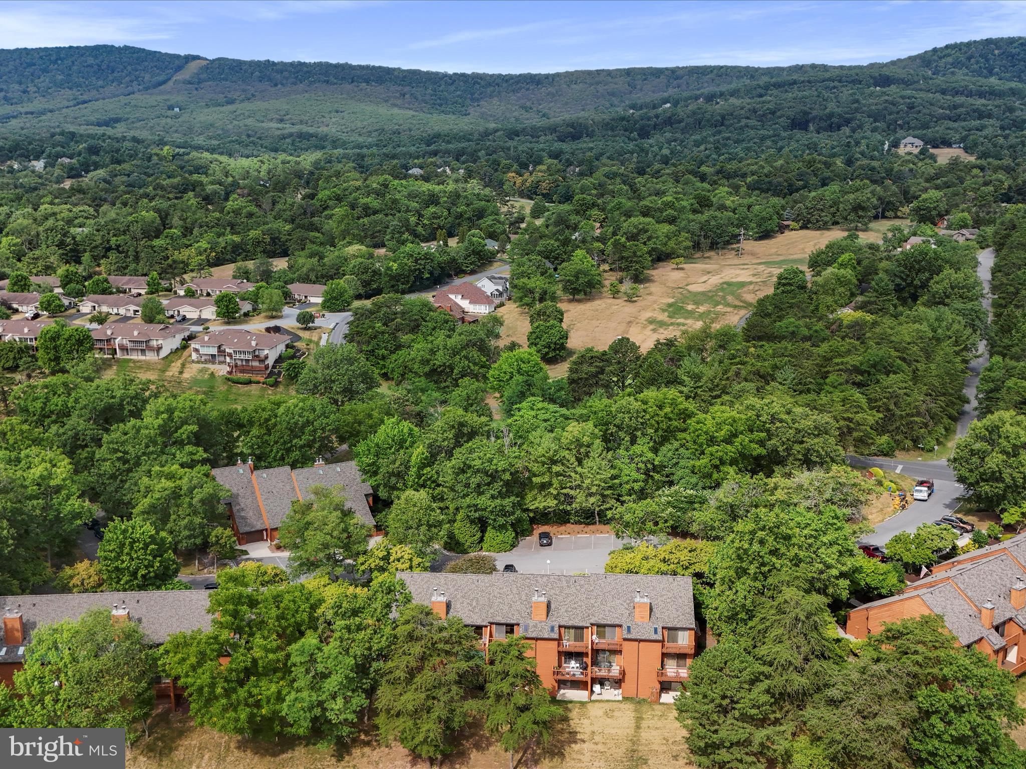 THE WOODS - Residential