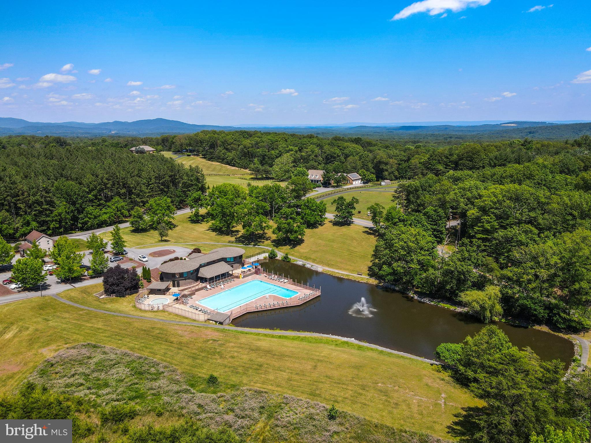 THE WOODS - Residential