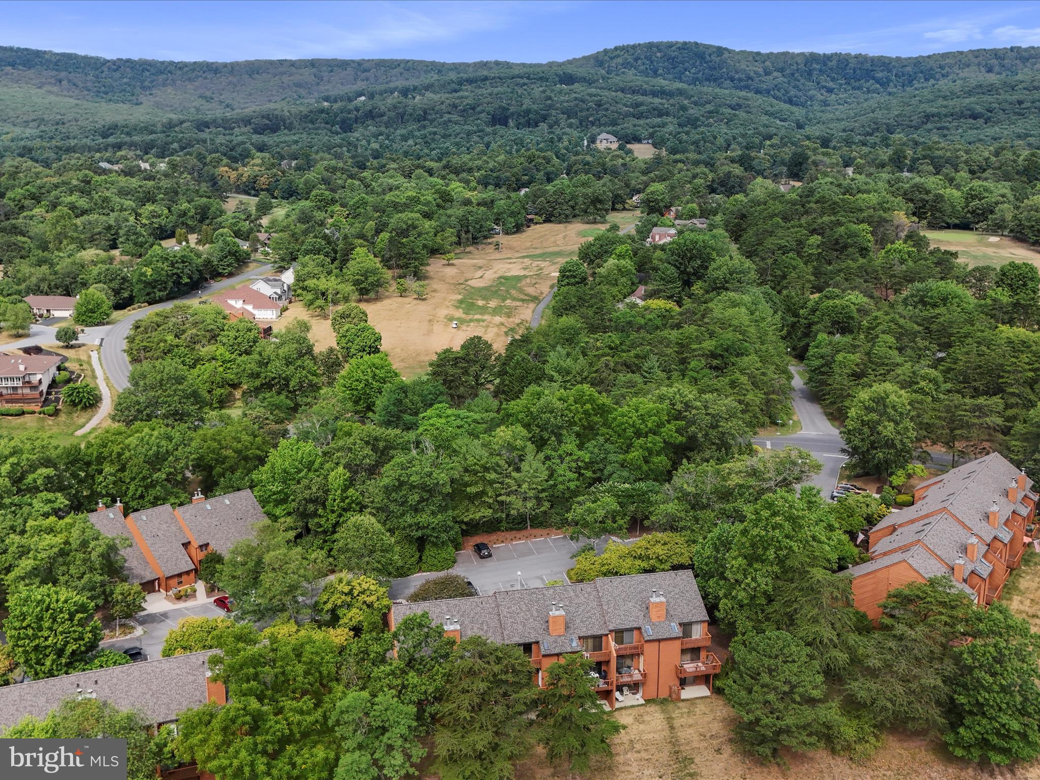 THE WOODS - Residential