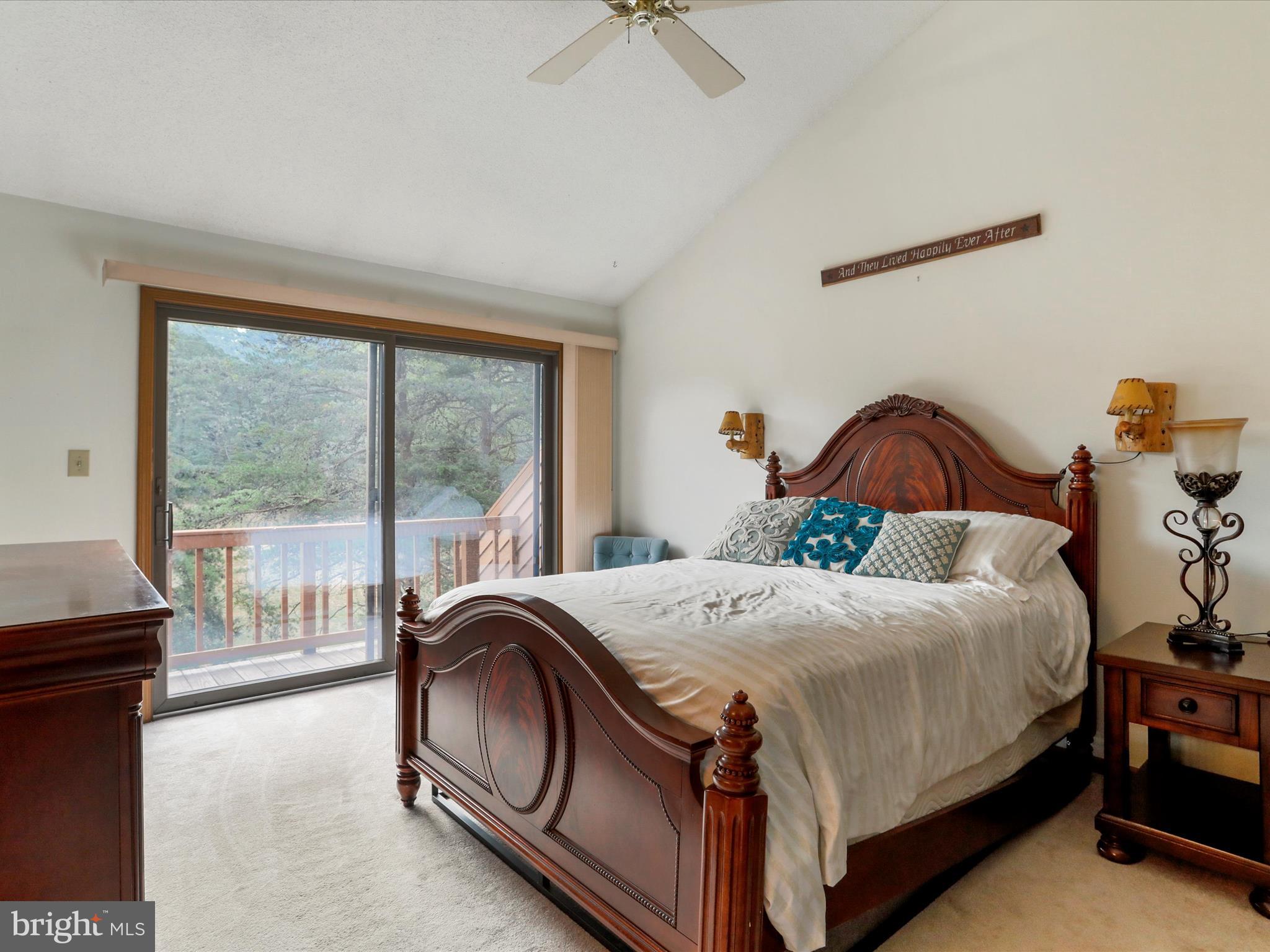 THE WOODS - Residential