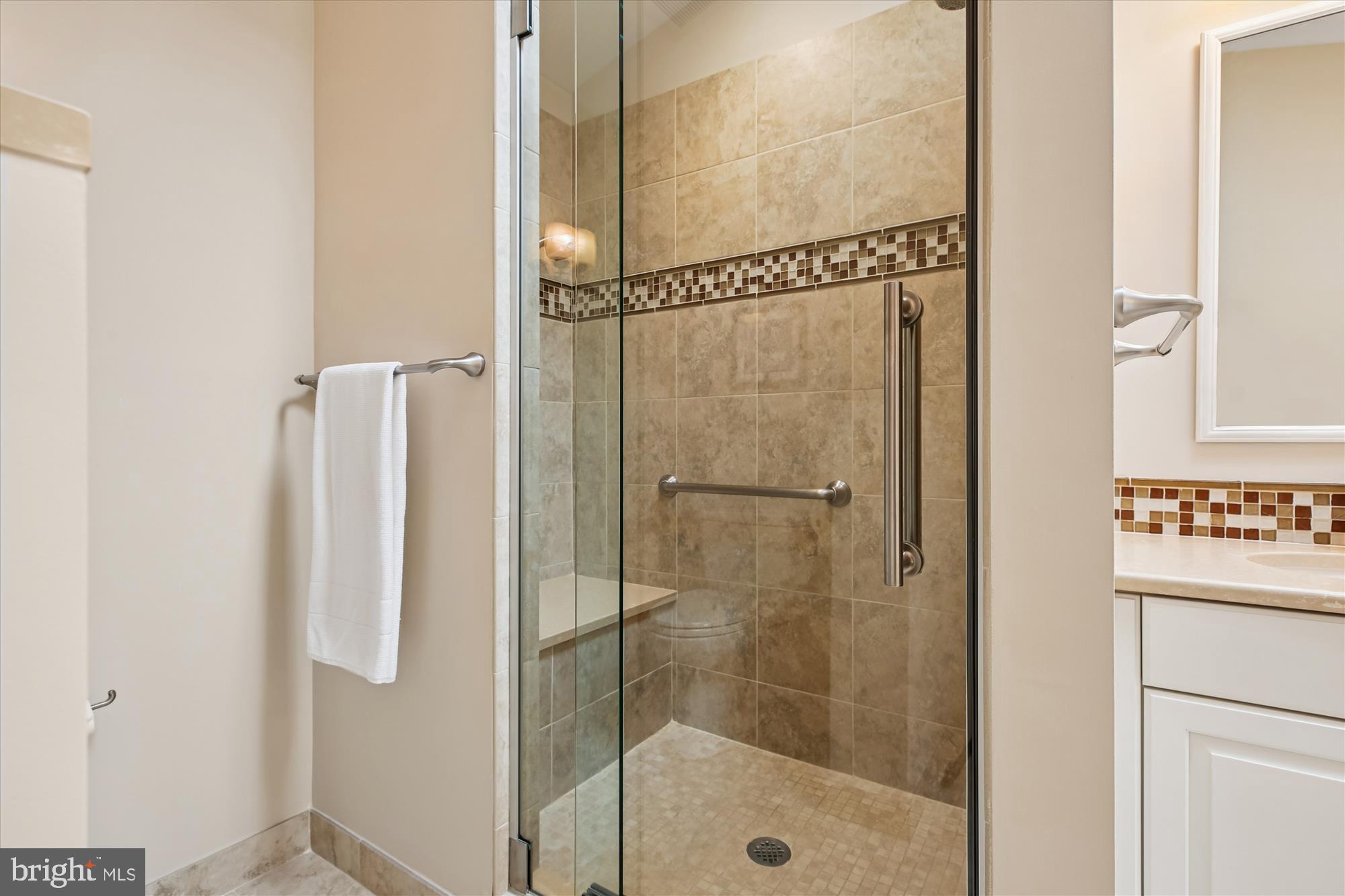 FALLSTONE - Residential