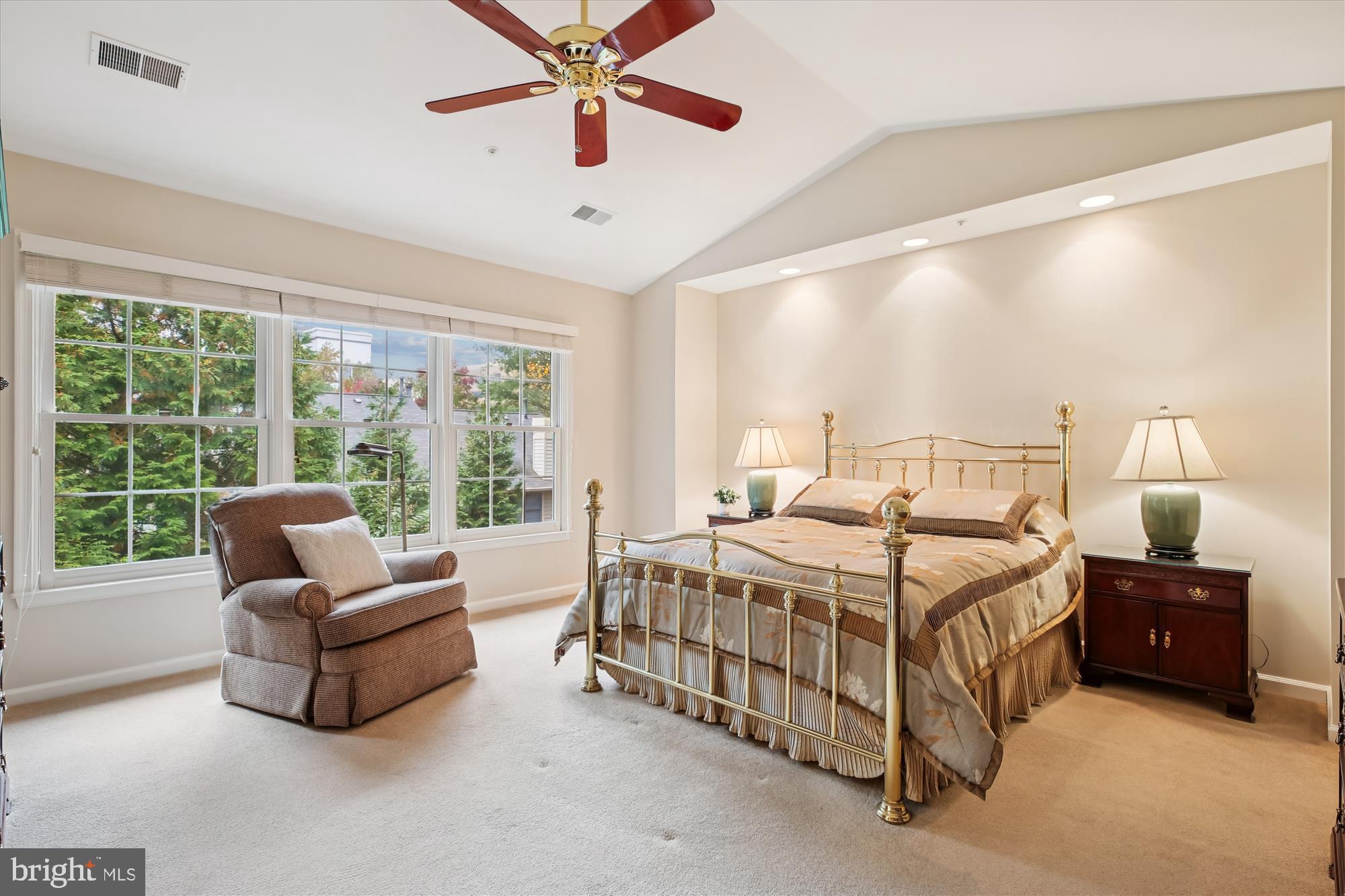 FALLSTONE - Residential