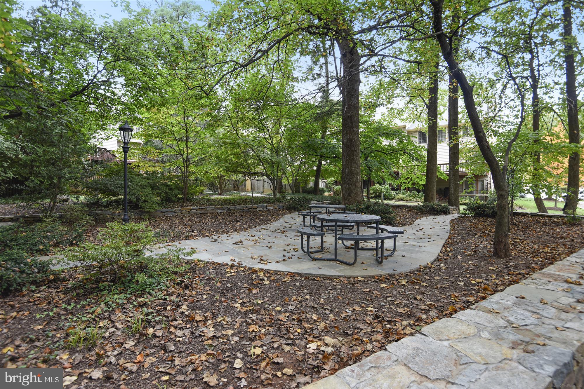 FALLSTONE - Residential