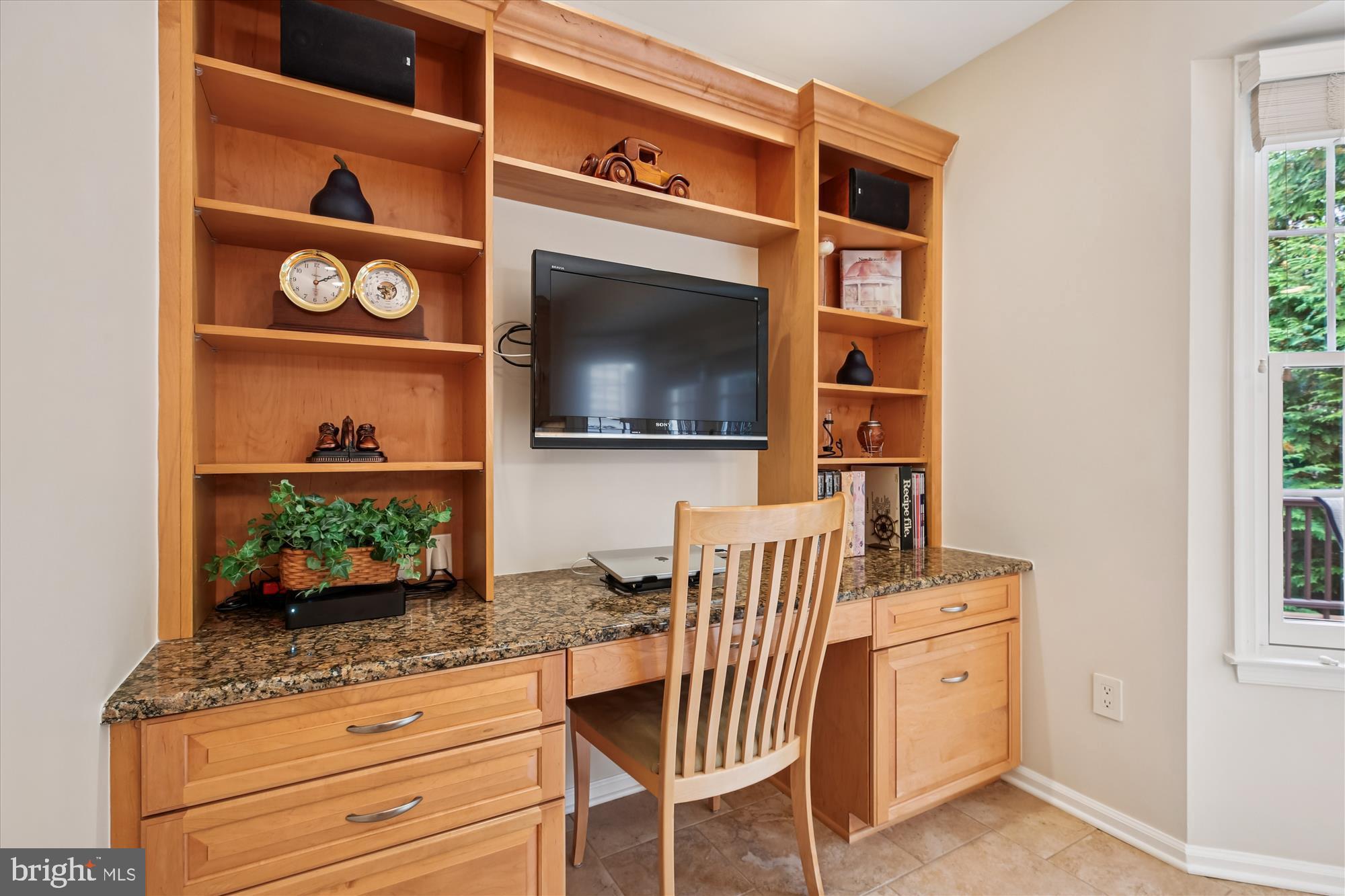 FALLSTONE - Residential