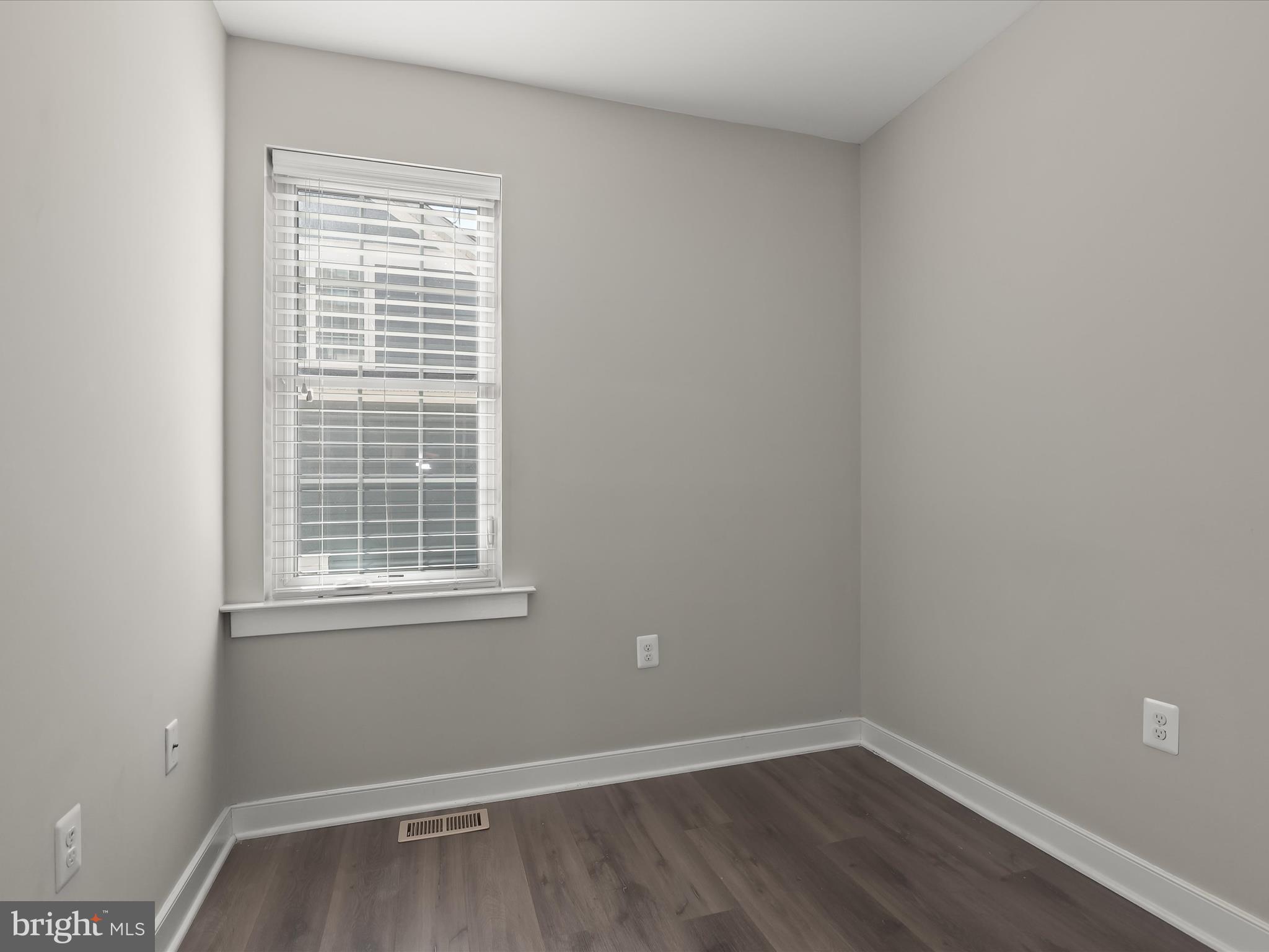 TOWSON - Residential