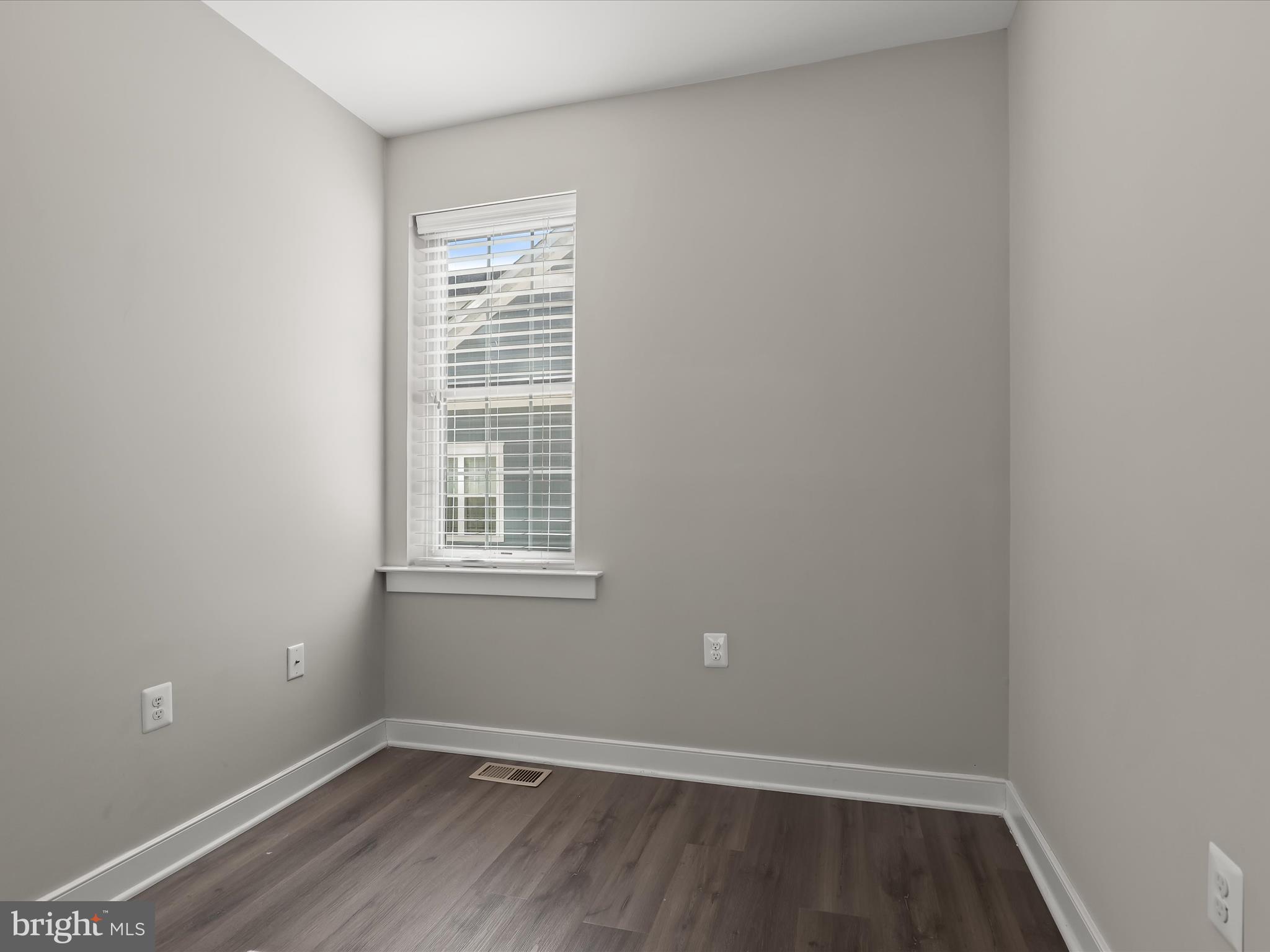 TOWSON - Residential