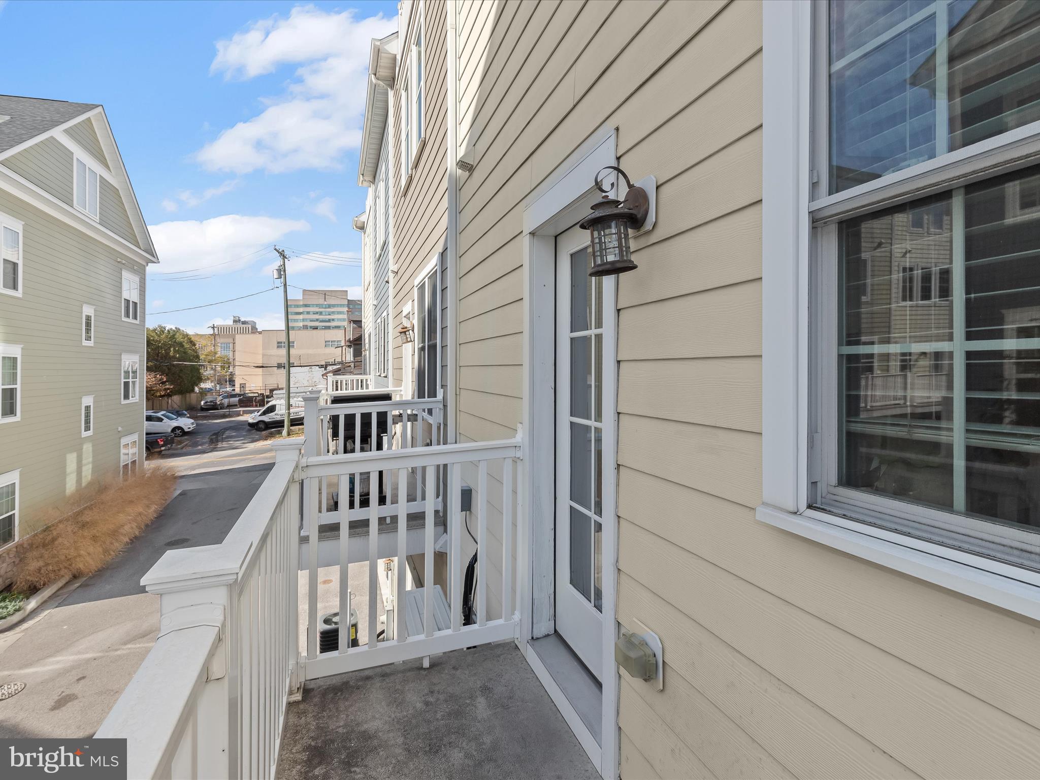 TOWSON - Residential