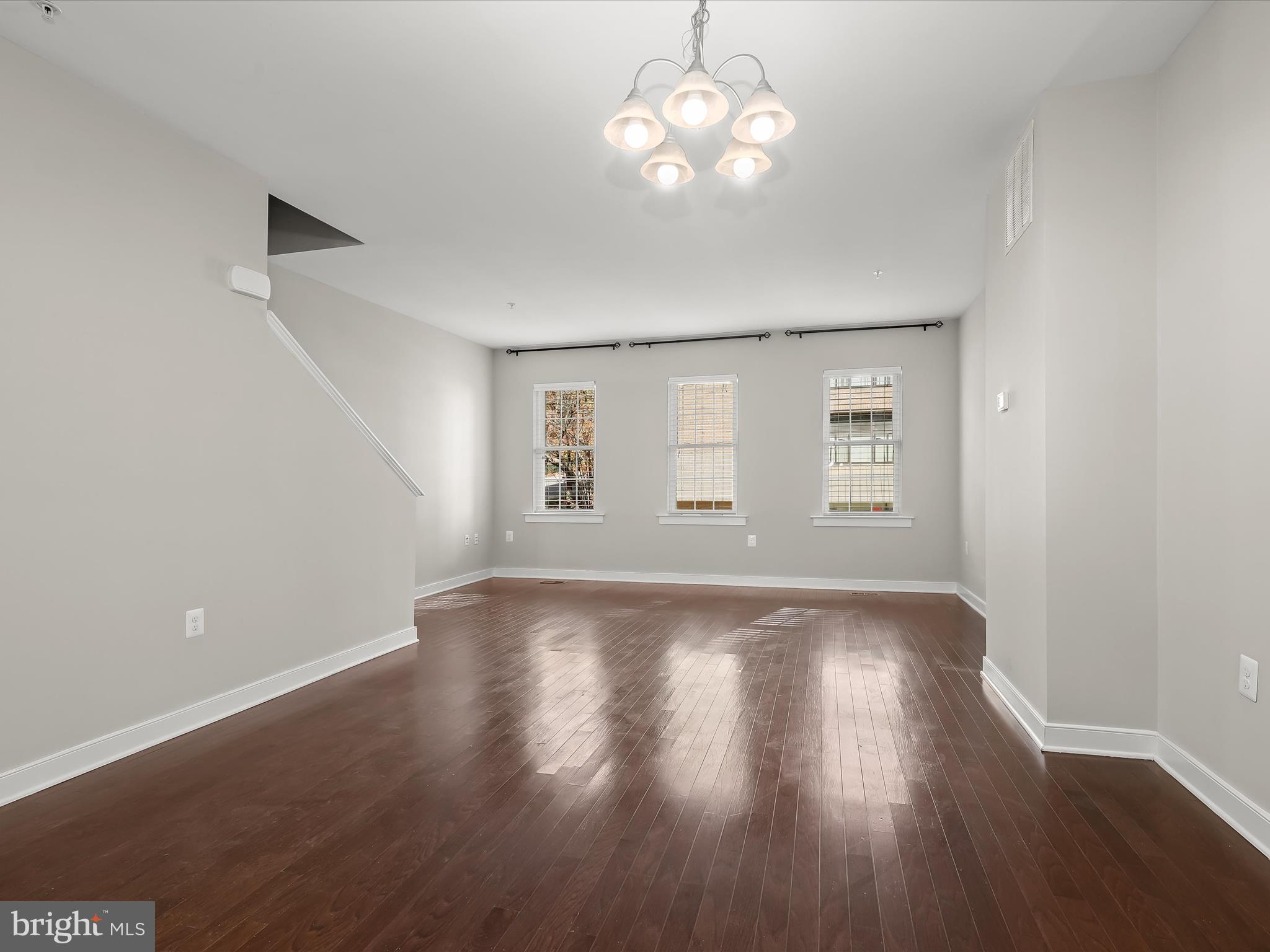 TOWSON - Residential