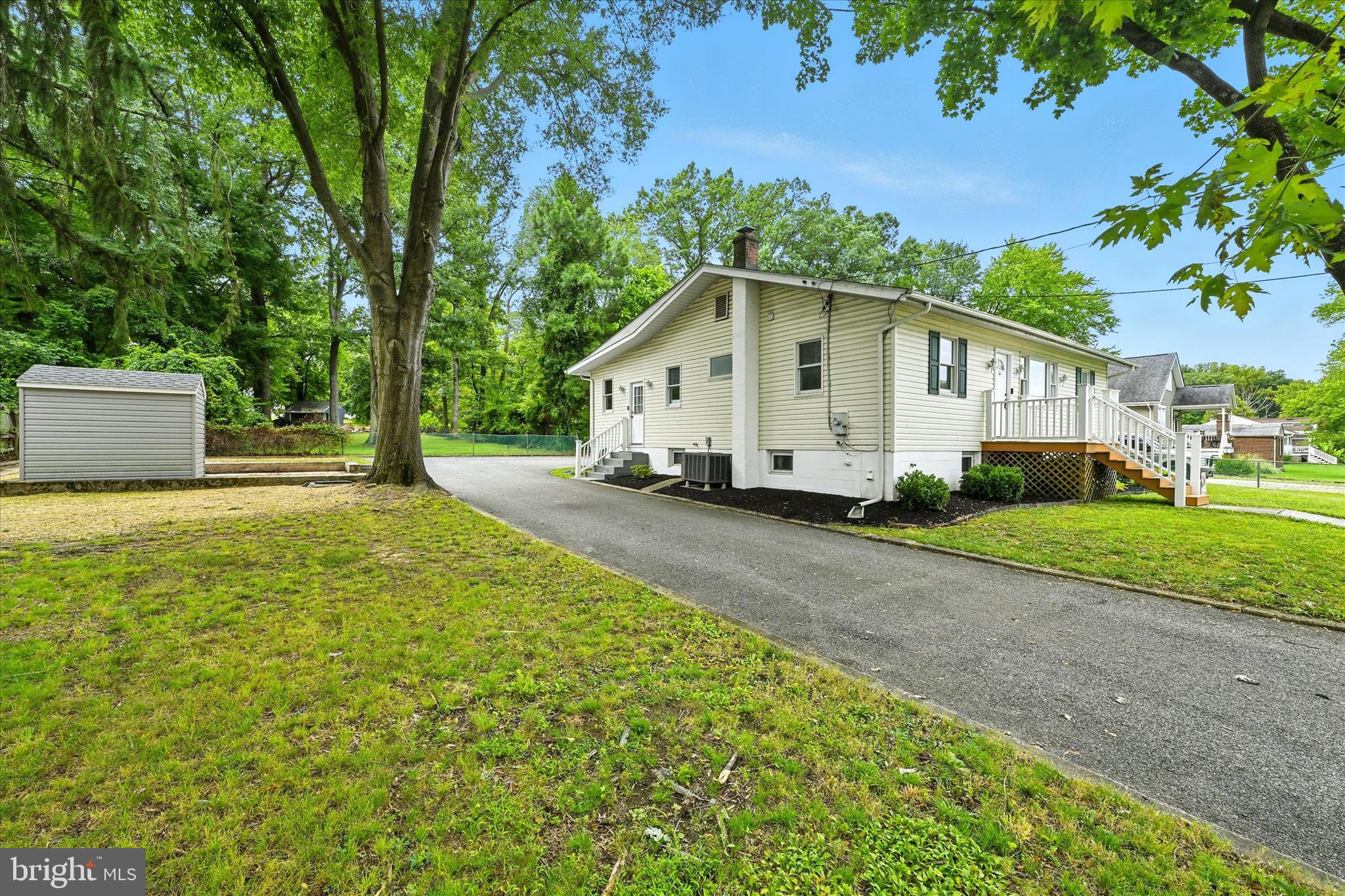 8311 KARL AVE