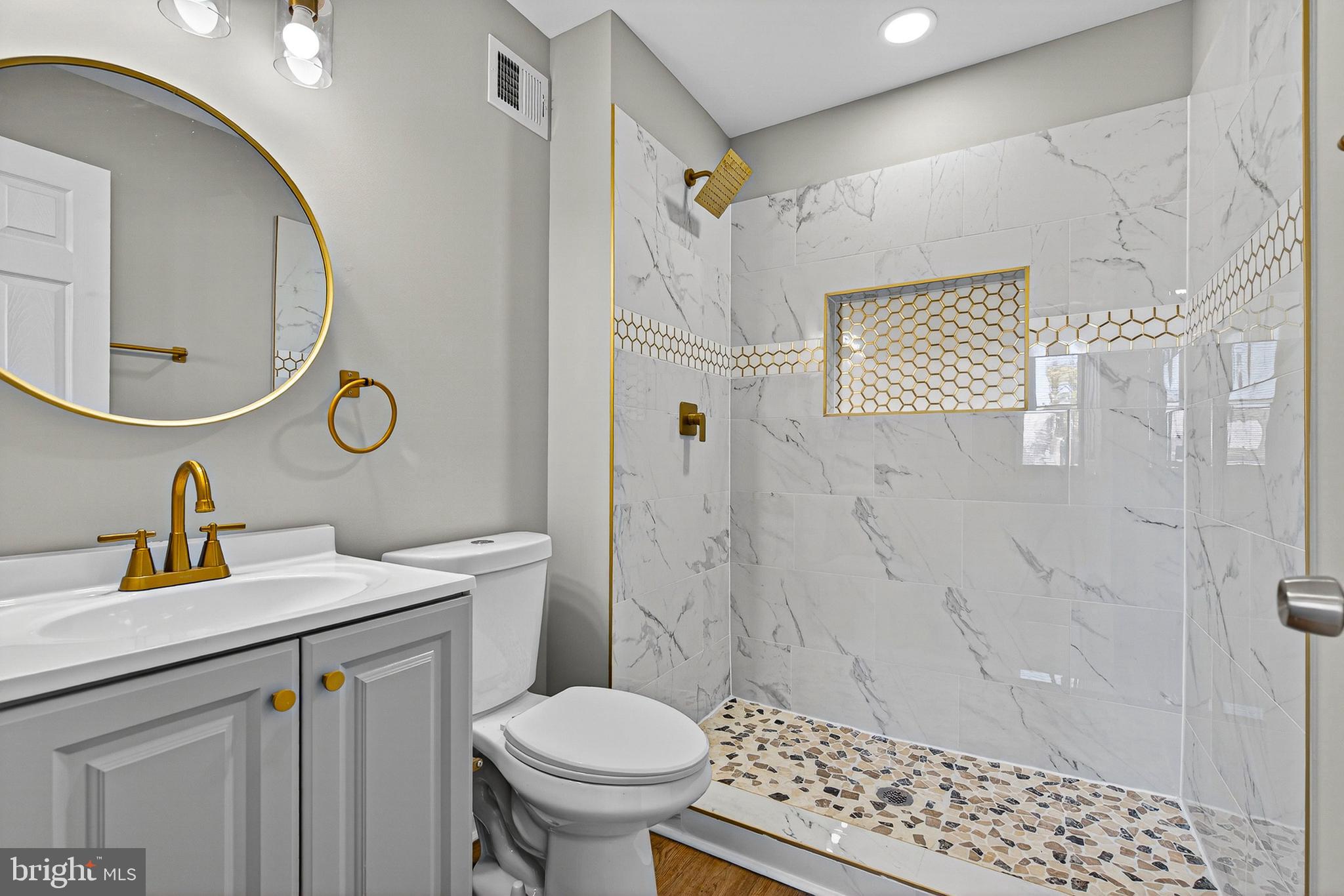 MONDAWMIN - Residential