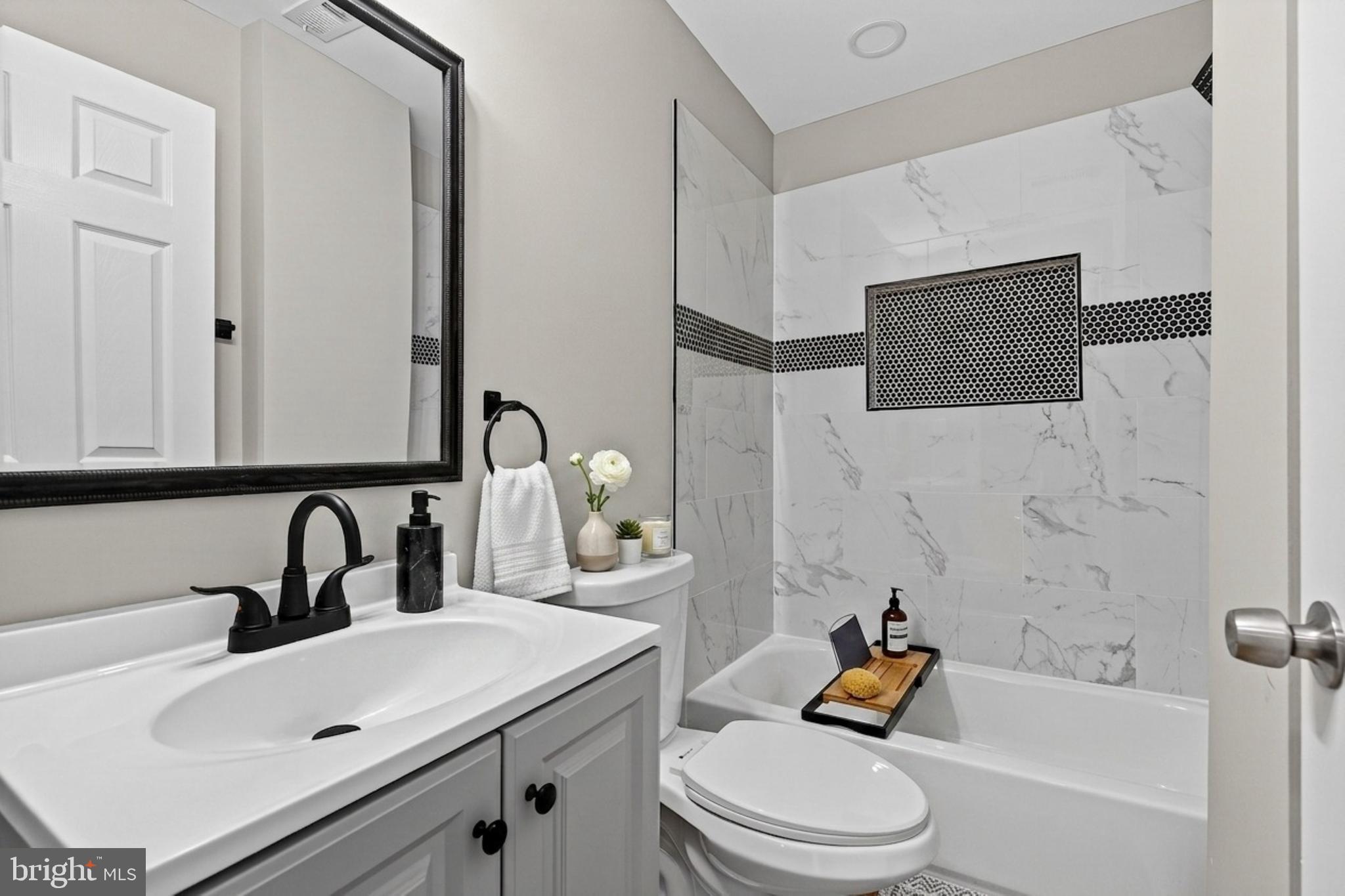 MONDAWMIN - Residential