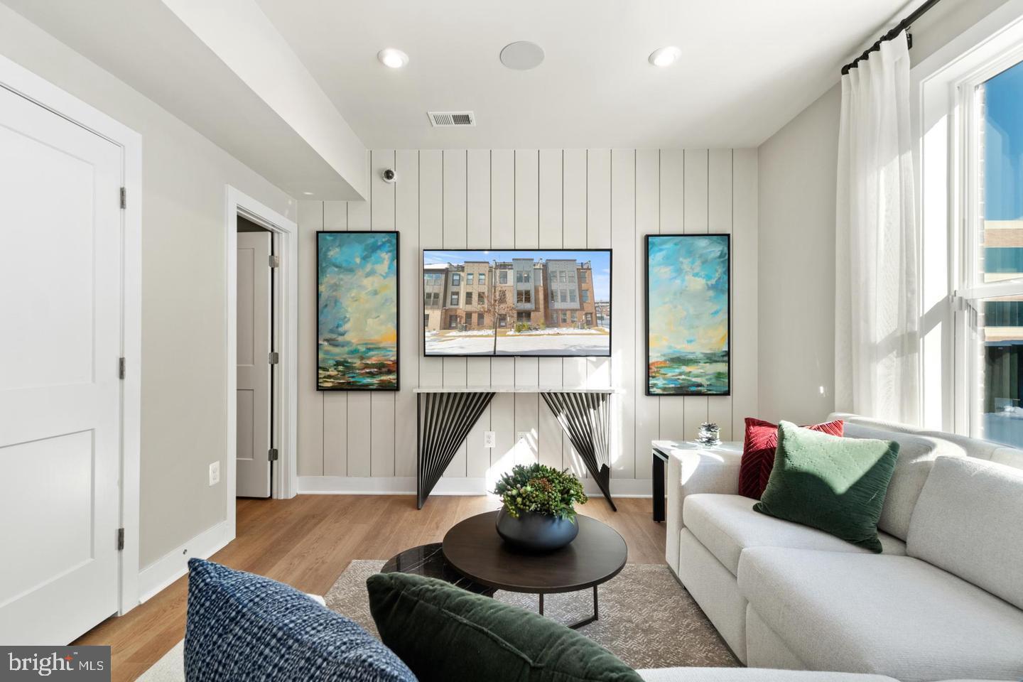 LIBERTY PARK - Residential Lease