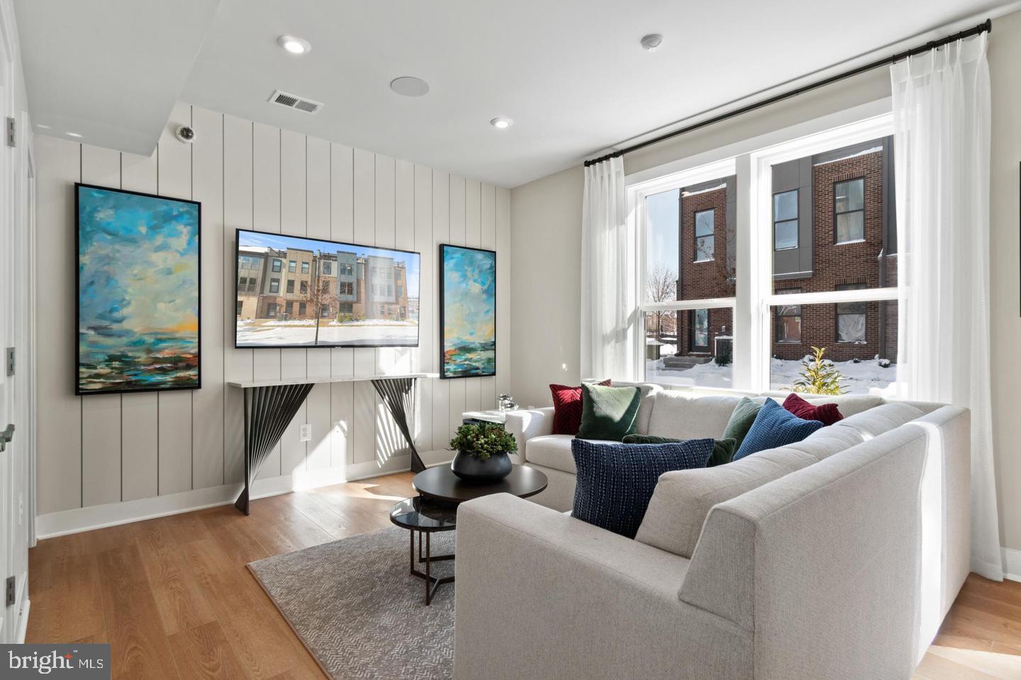 LIBERTY PARK - Residential Lease