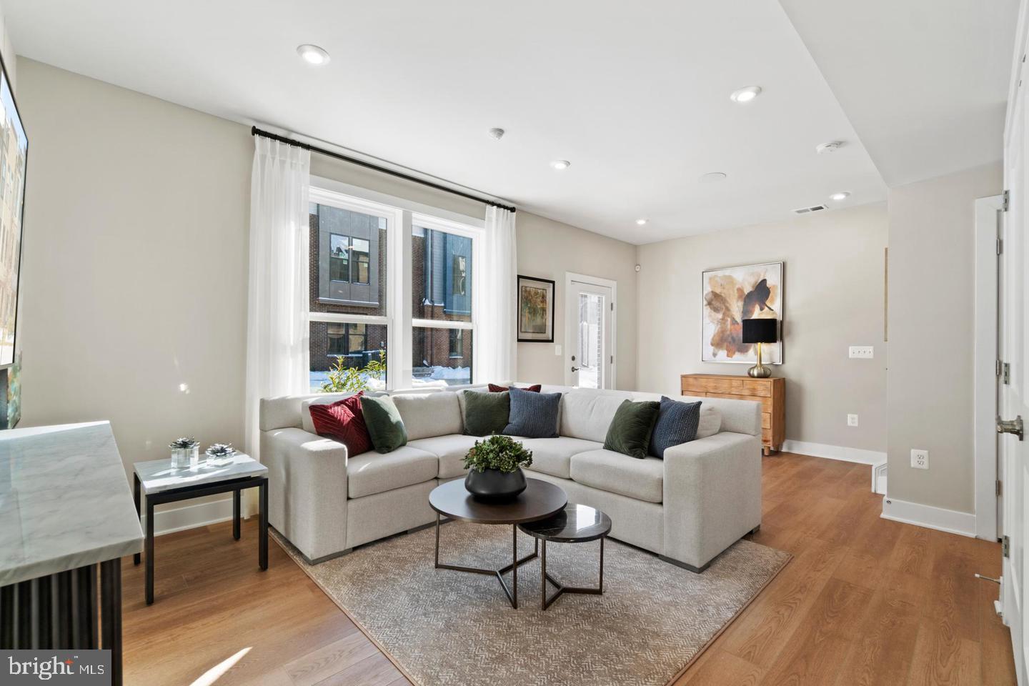 LIBERTY PARK - Residential Lease