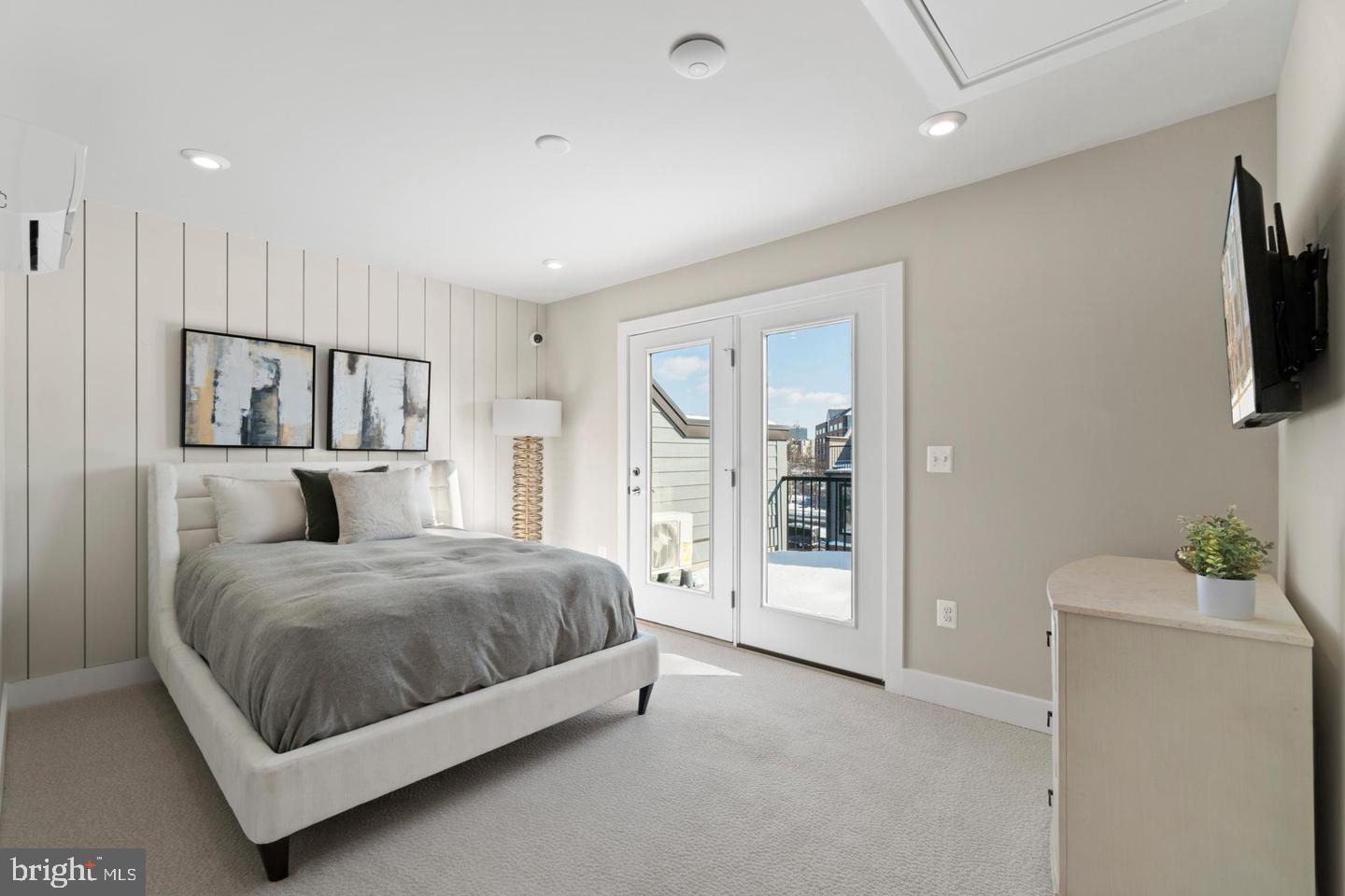 LIBERTY PARK - Residential Lease