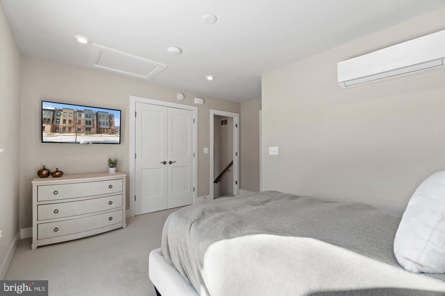 LIBERTY PARK - Residential Lease