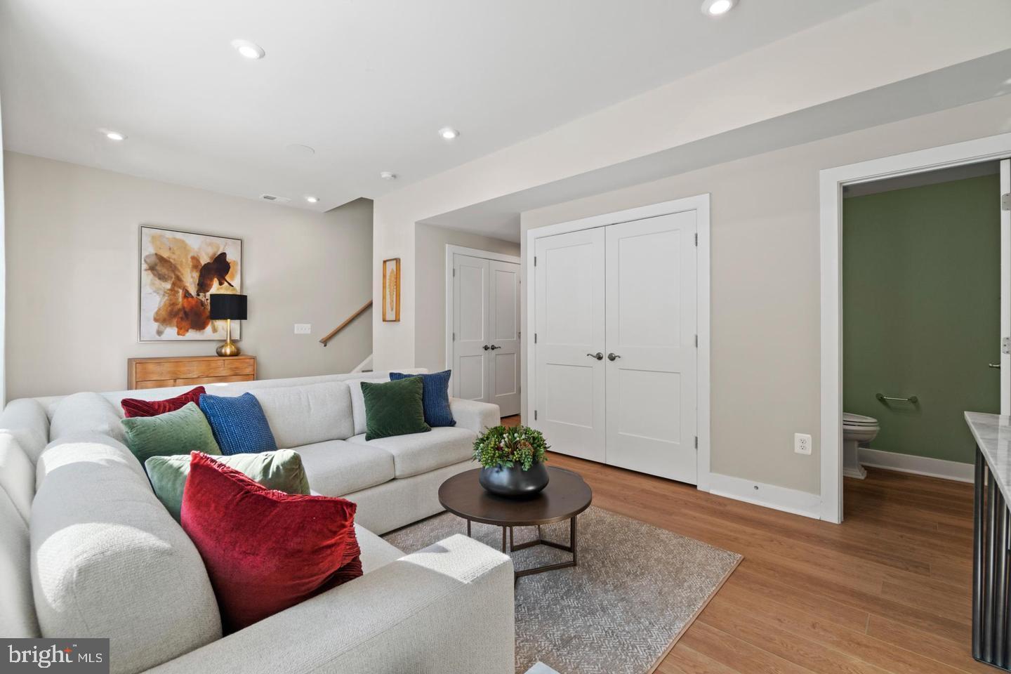 LIBERTY PARK - Residential Lease