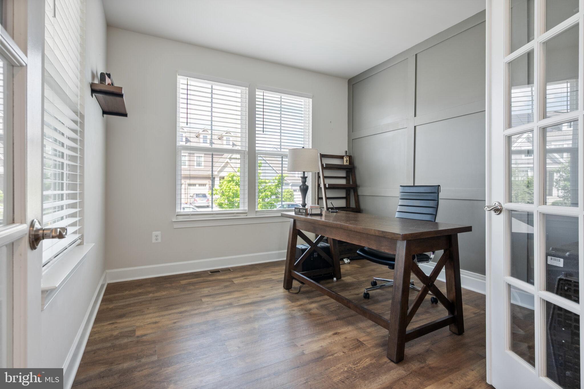 EMBREY MILL - Residential