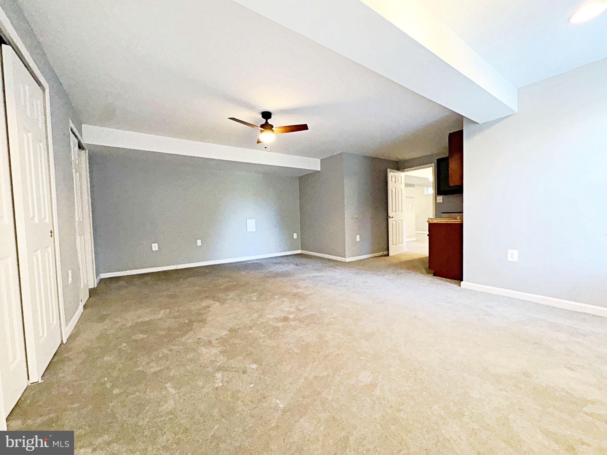 LOCUST HILL - Residential