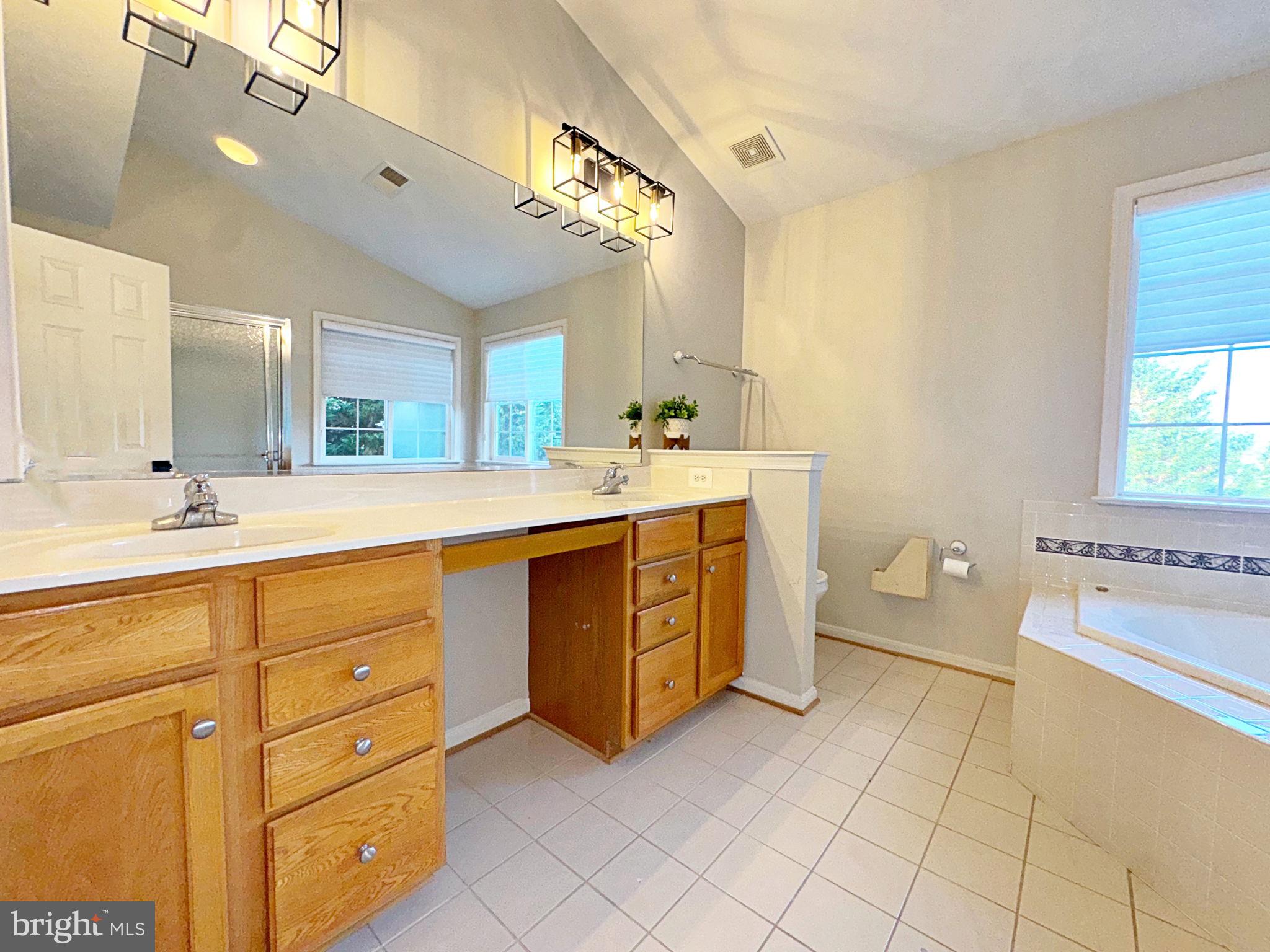 LOCUST HILL - Residential