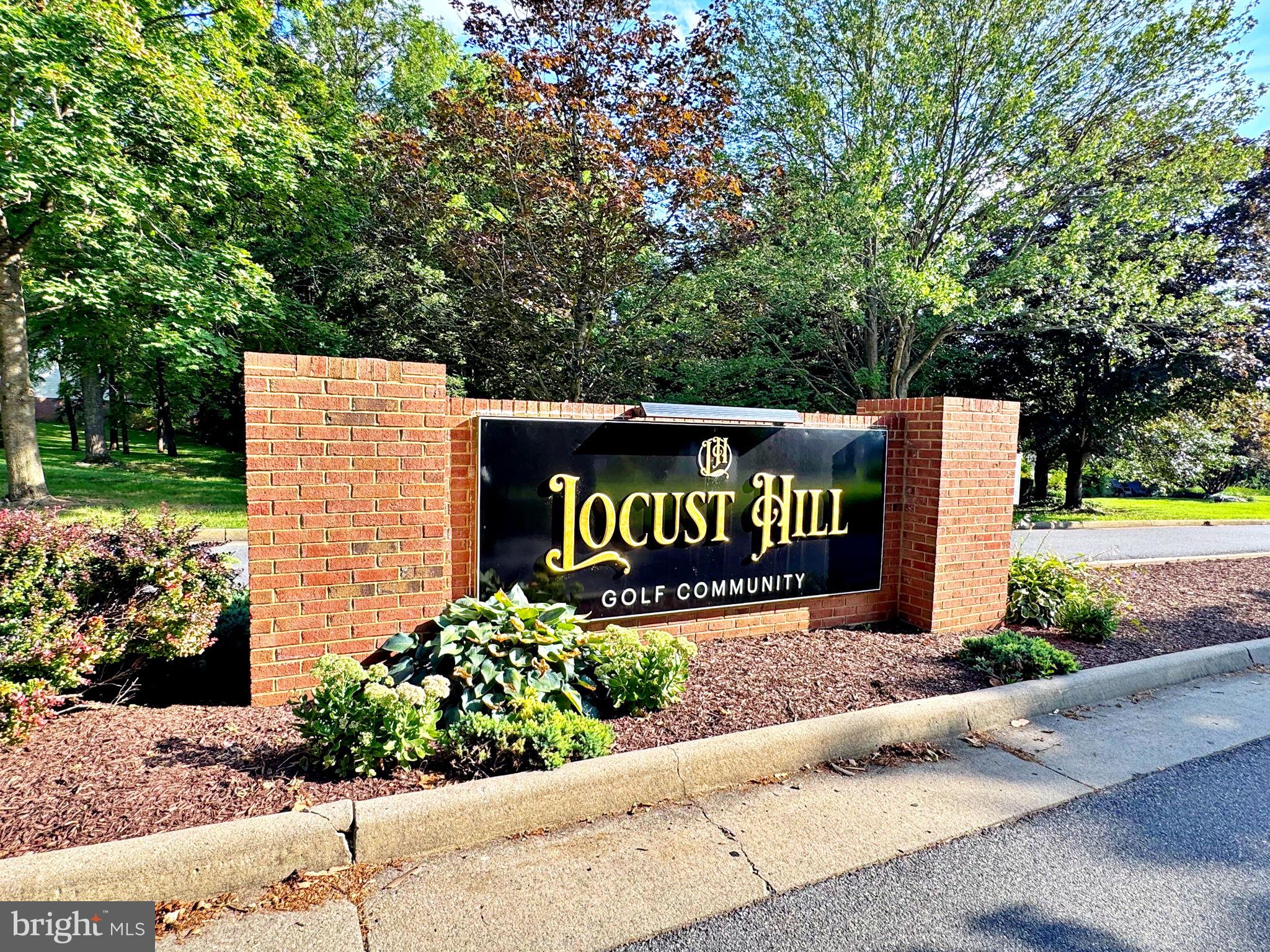 LOCUST HILL - Residential