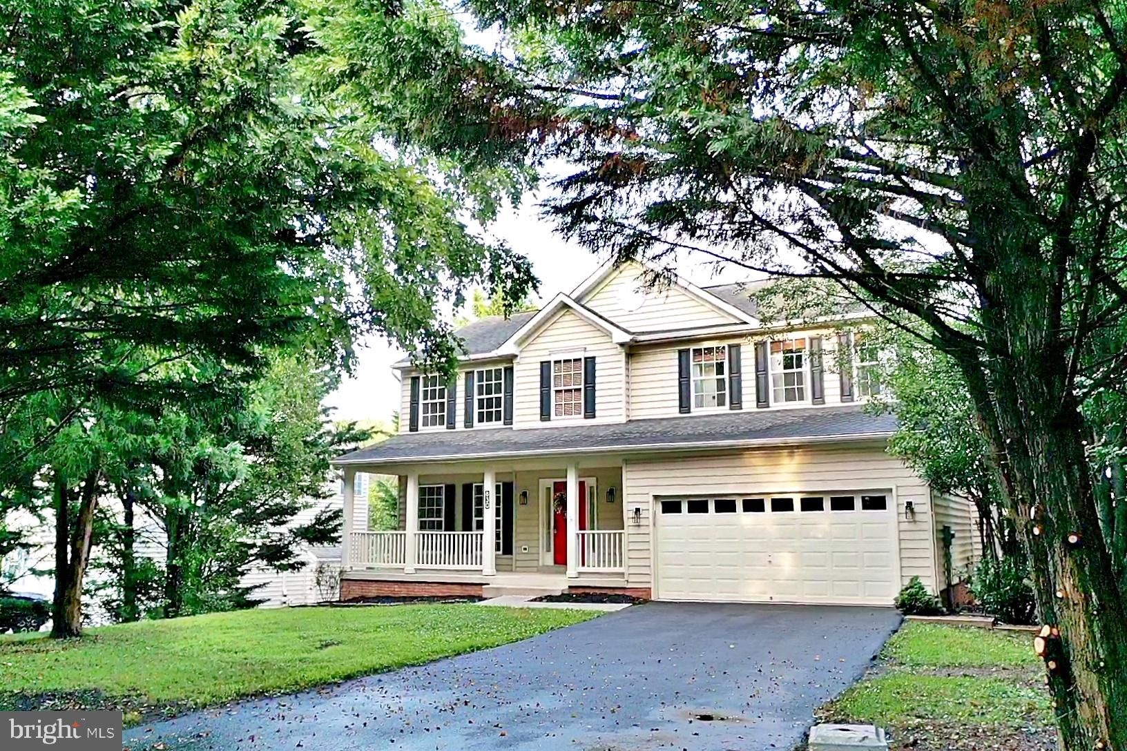 LOCUST HILL - Residential