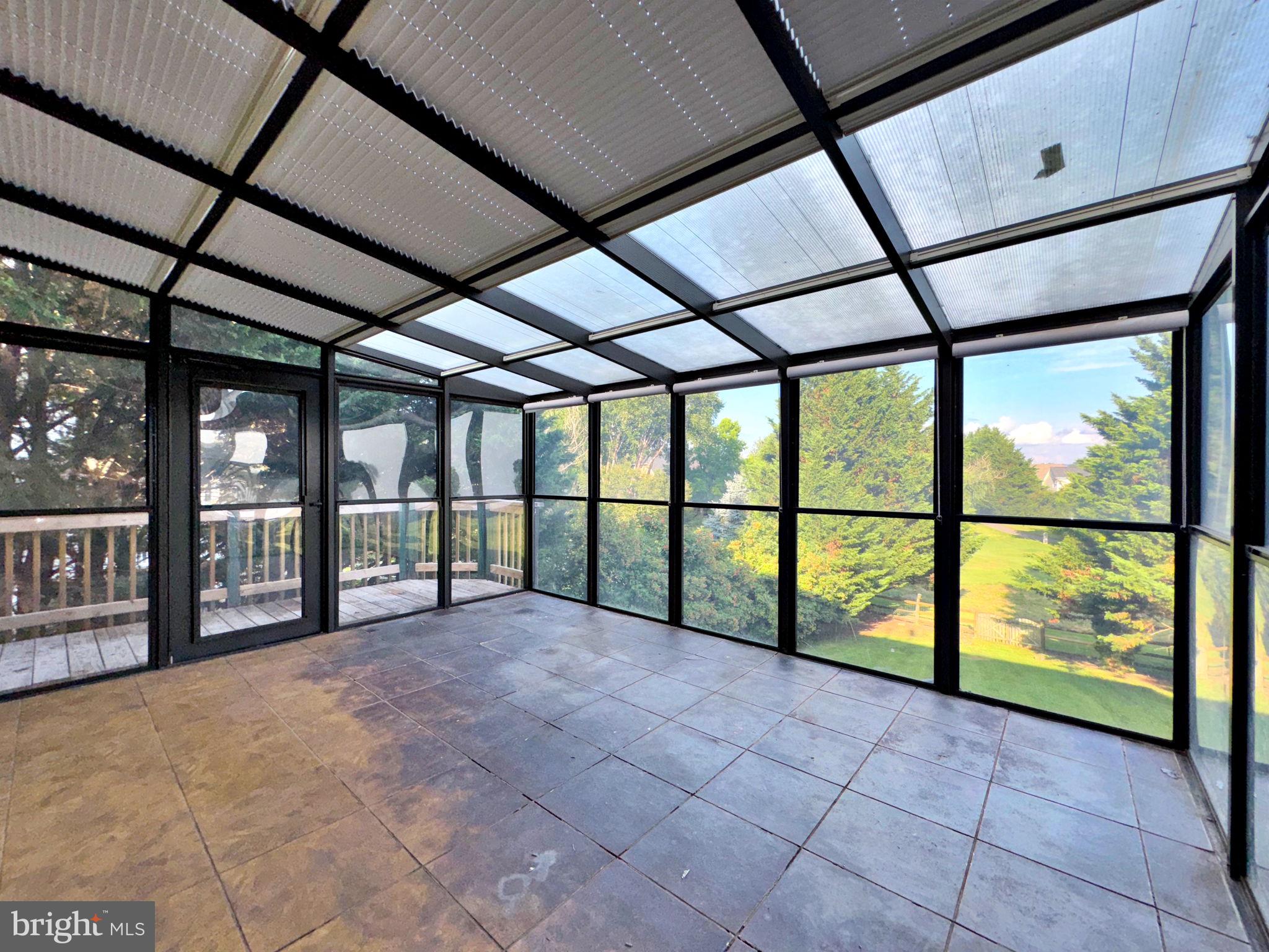 LOCUST HILL - Residential