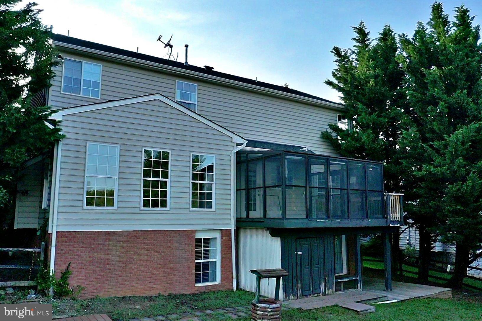 LOCUST HILL - Residential