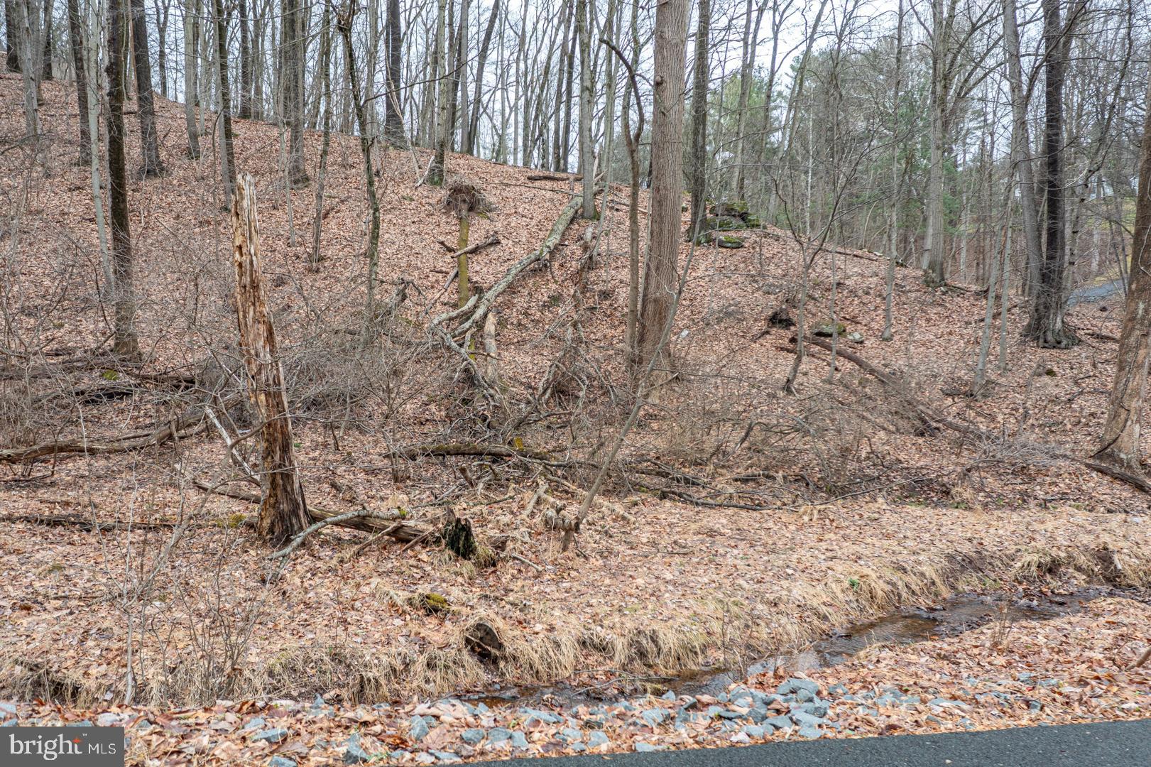 10 HIDDEN POND DRIVE