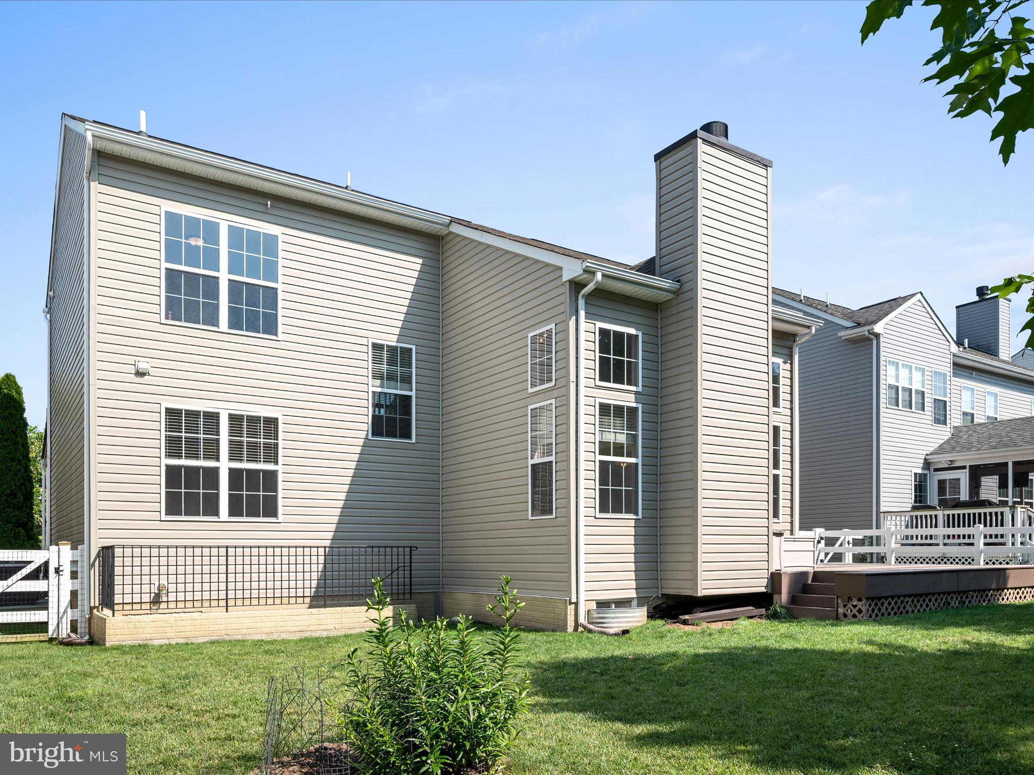 LAKE POINT ROUND HILL - Residential