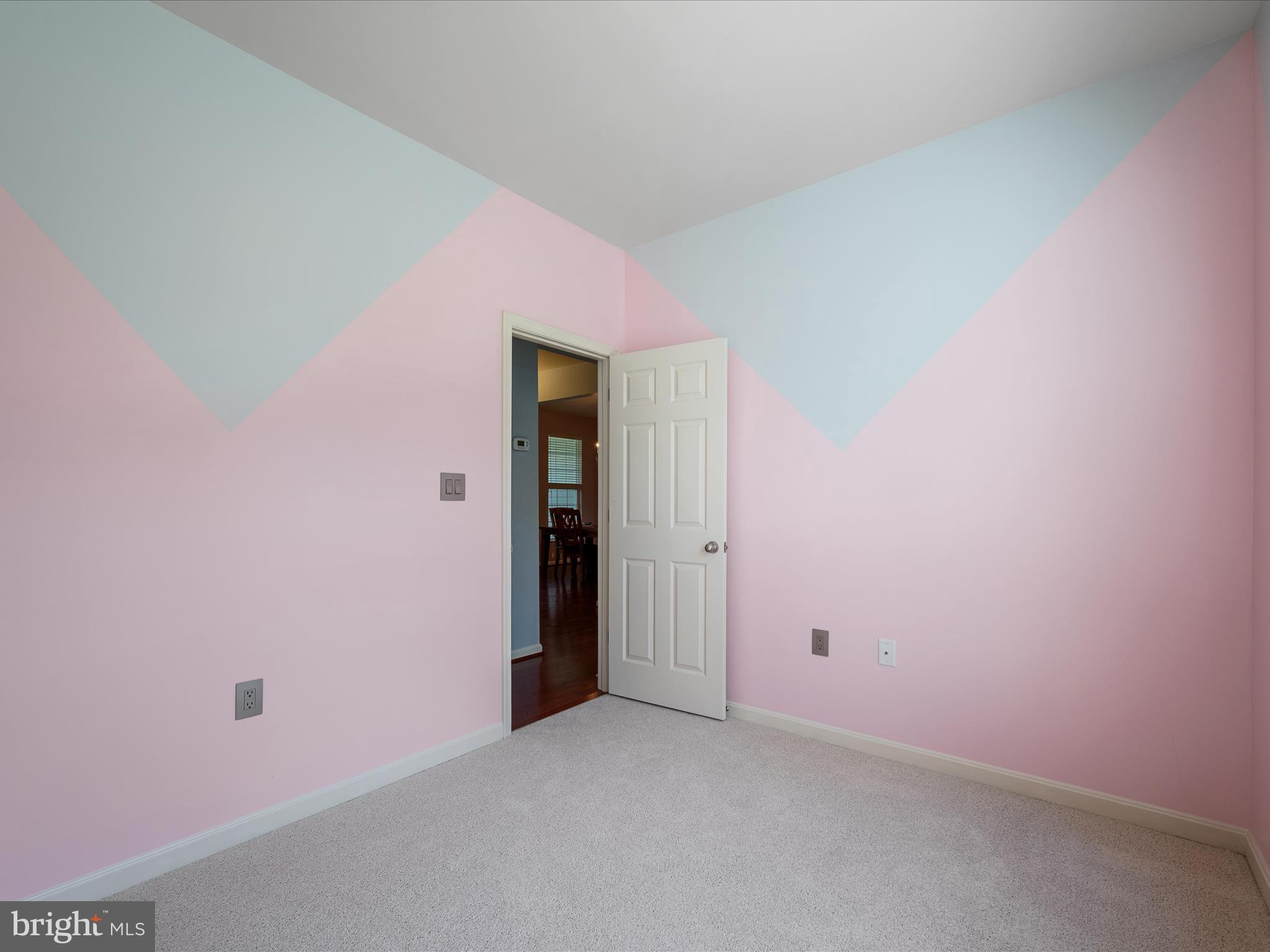 LAKE POINT ROUND HILL - Residential