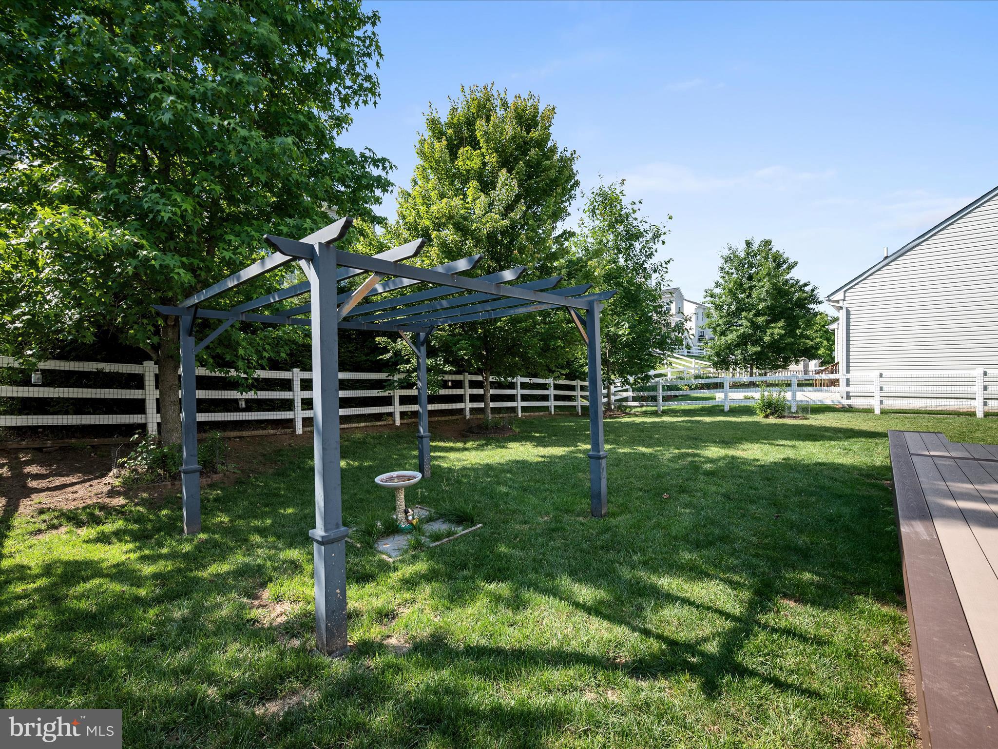 LAKE POINT ROUND HILL - Residential