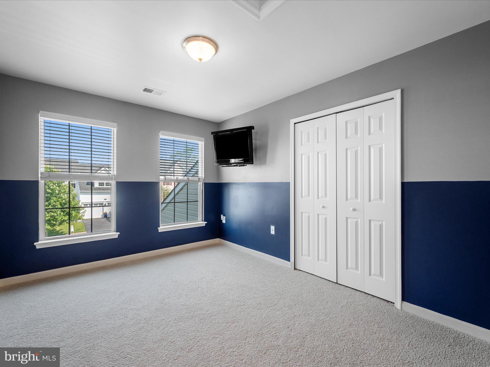 LAKE POINT ROUND HILL - Residential