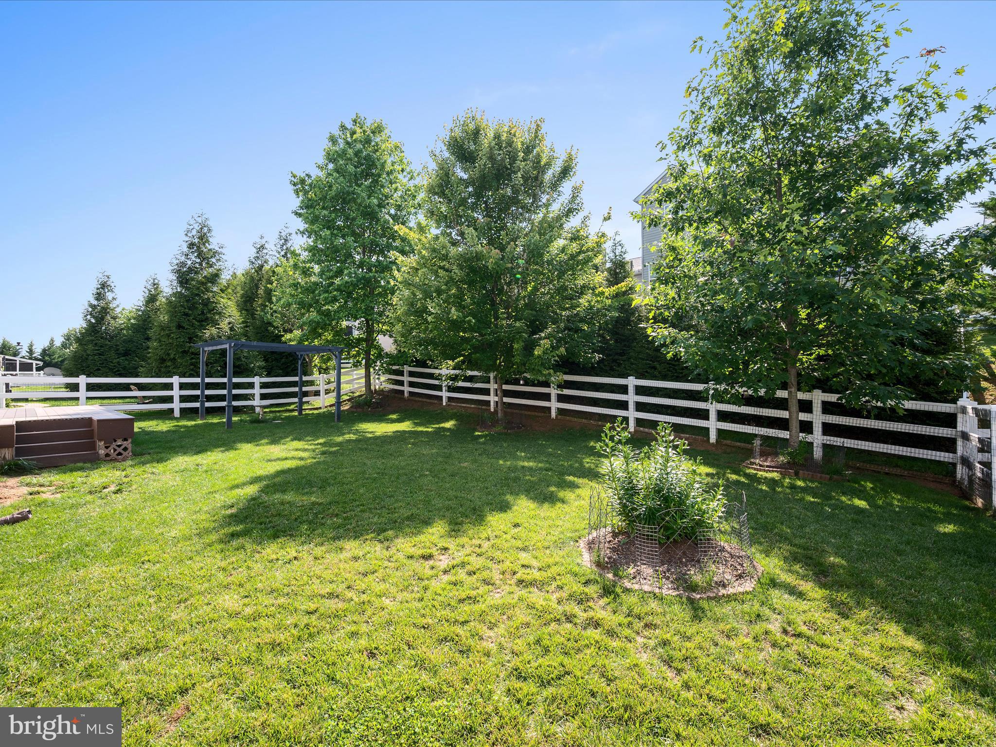 LAKE POINT ROUND HILL - Residential